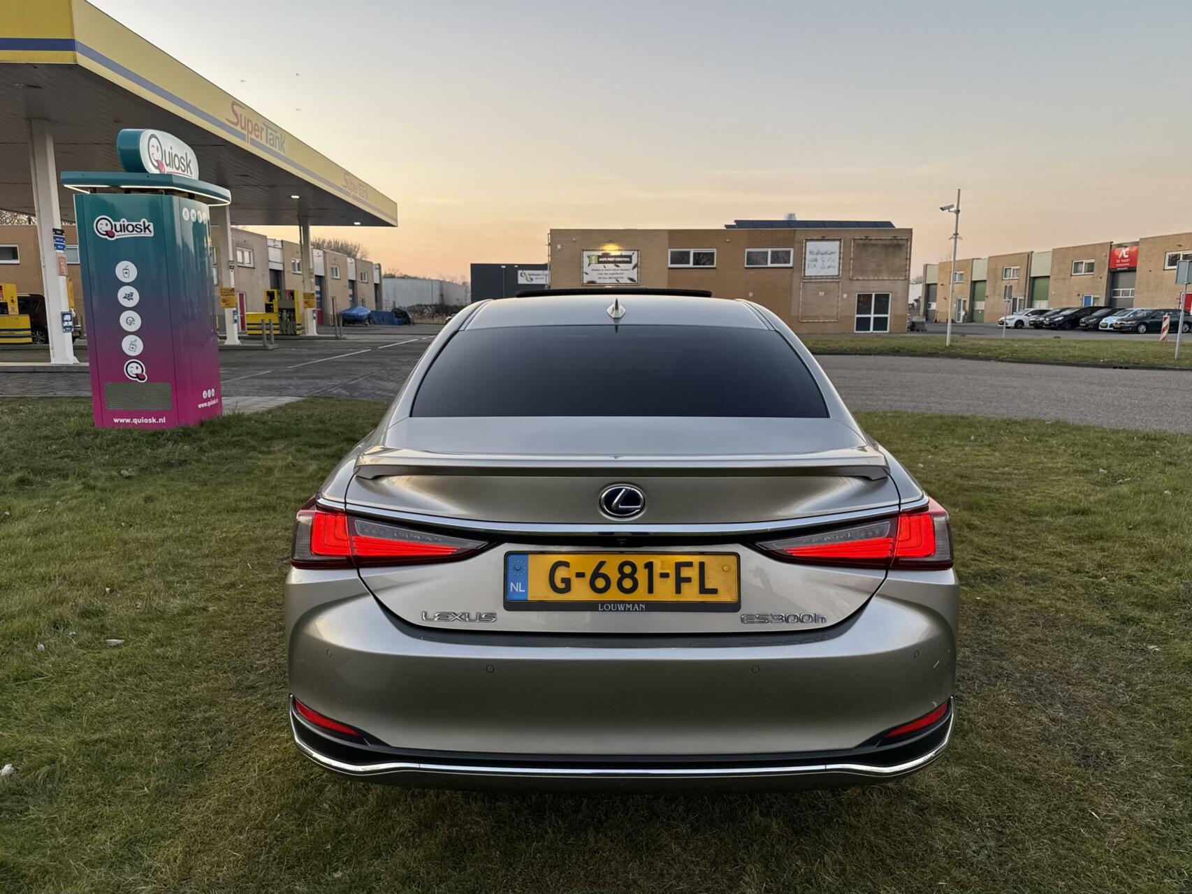 Foto van Lexus Es