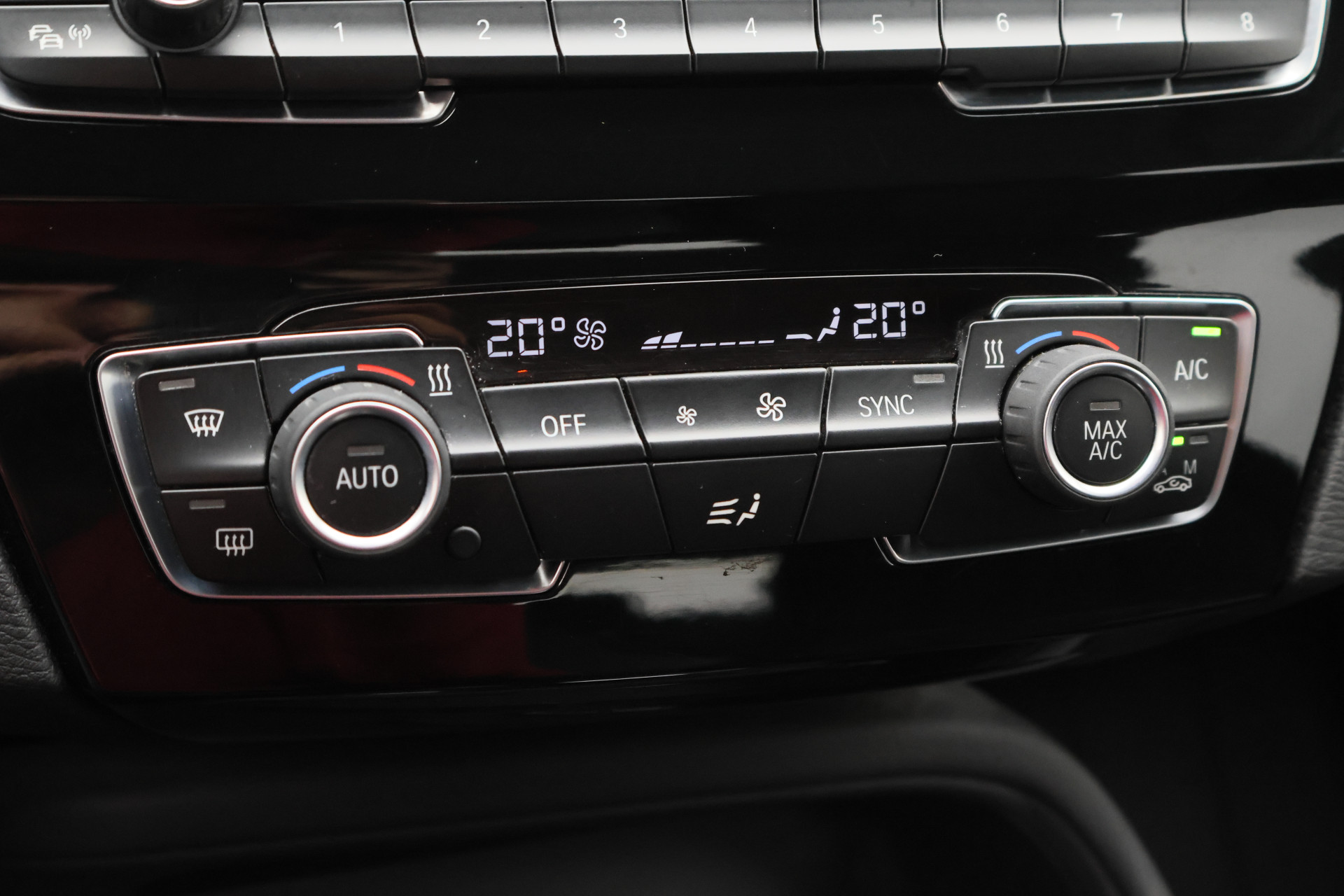 Foto van BMW X1 Xdrive20i