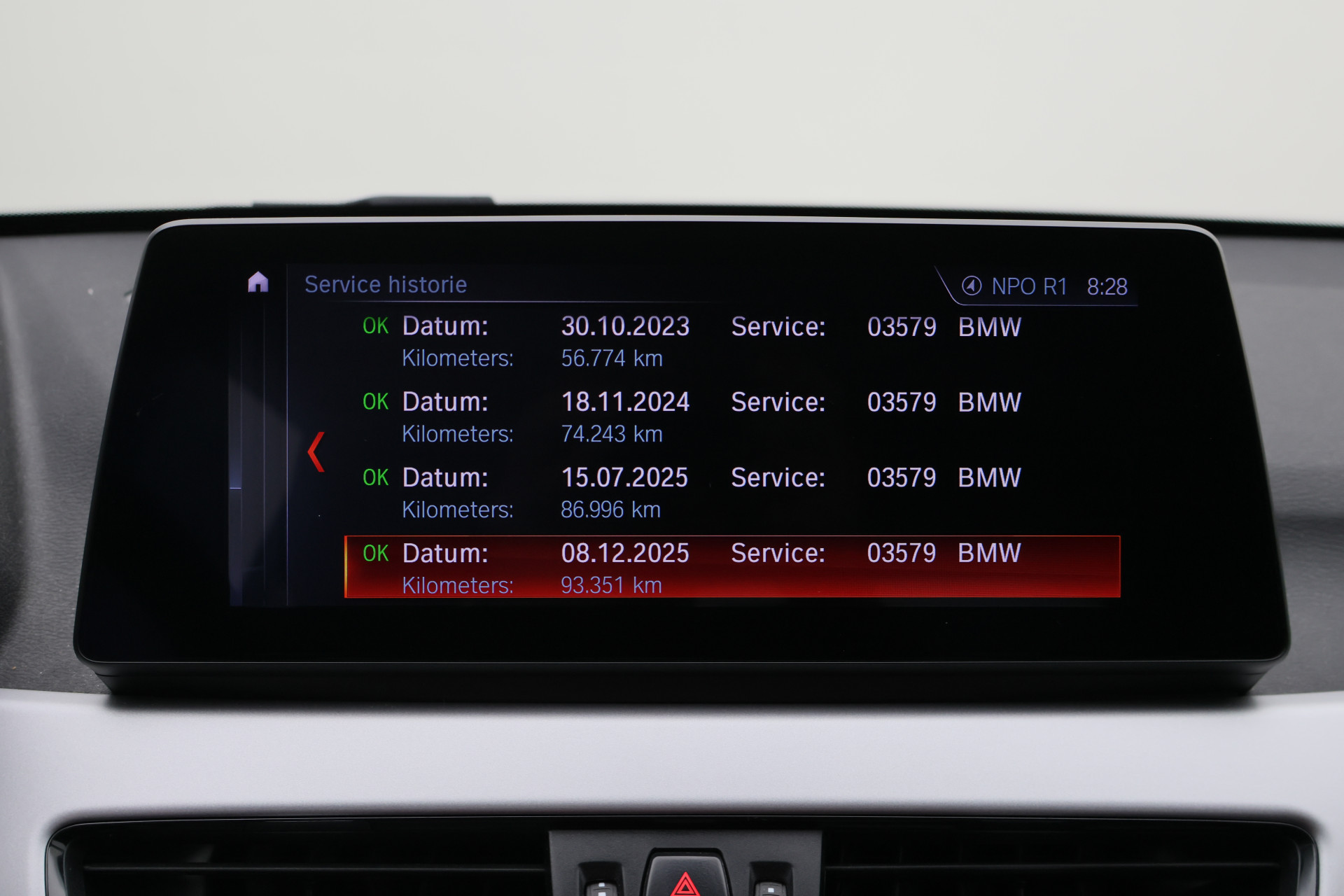 Foto van BMW X1 Xdrive20i