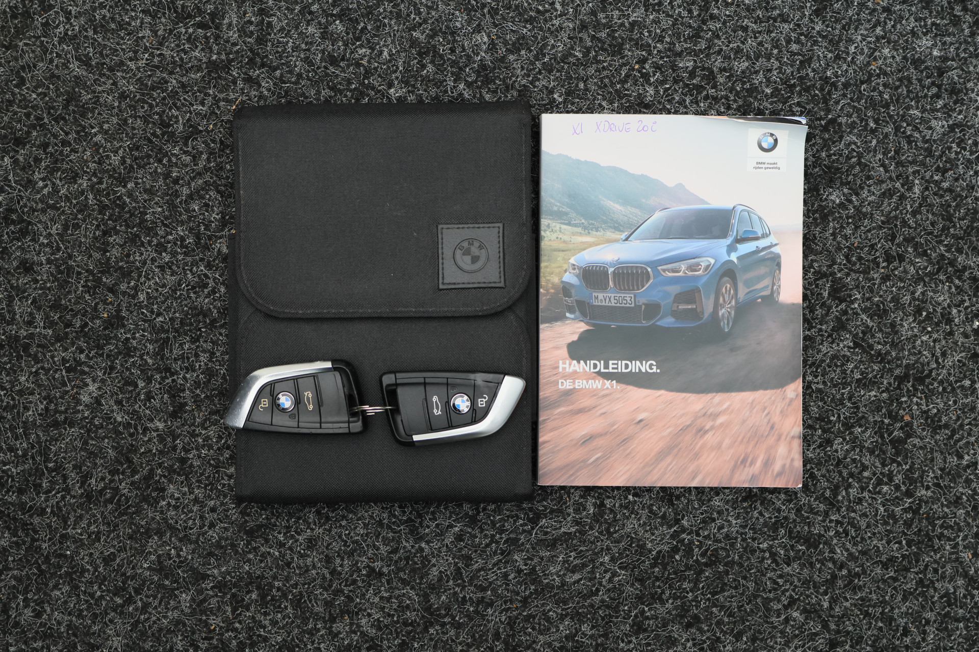 Foto van BMW X1 Xdrive20i