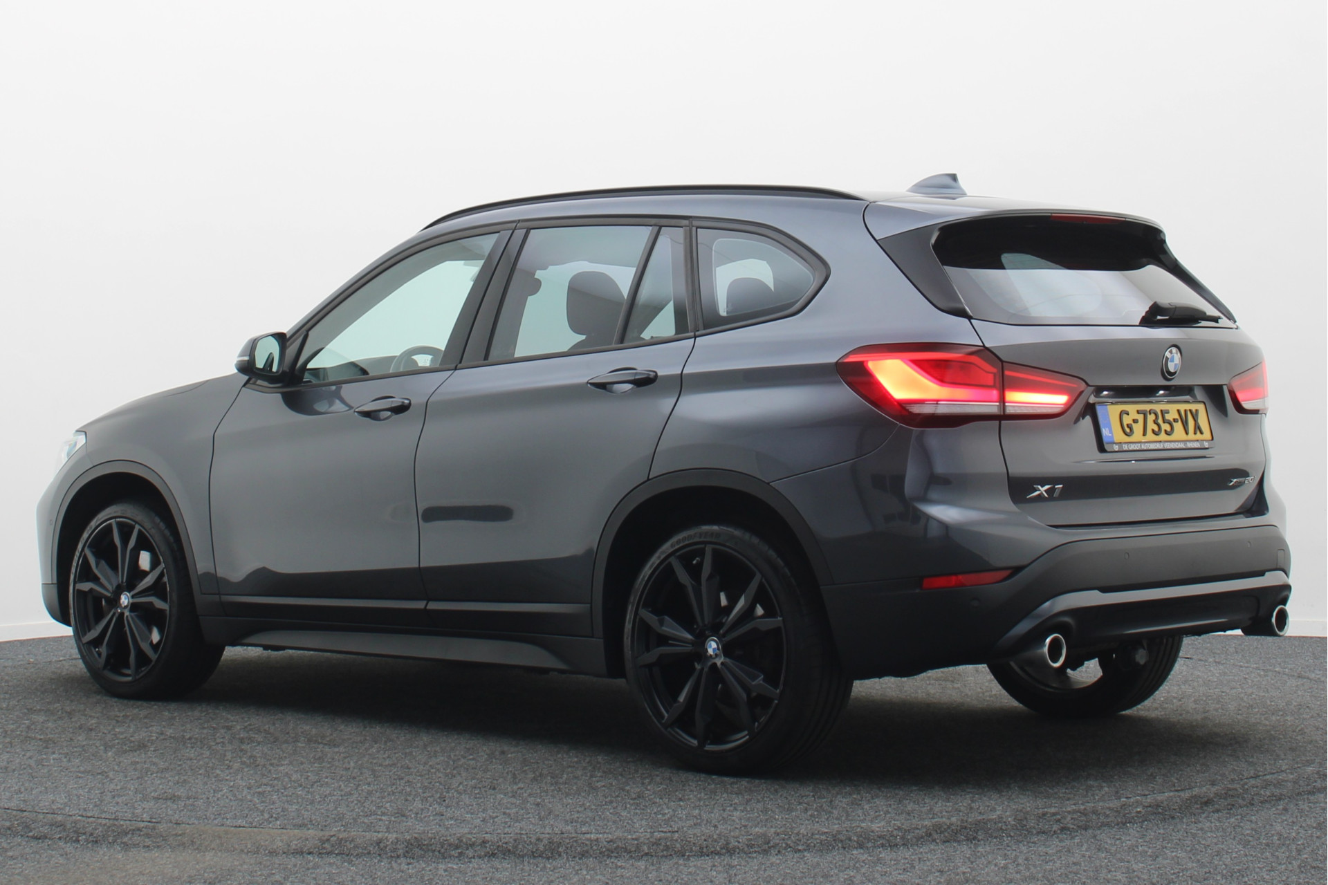 Foto van BMW X1 Xdrive20i