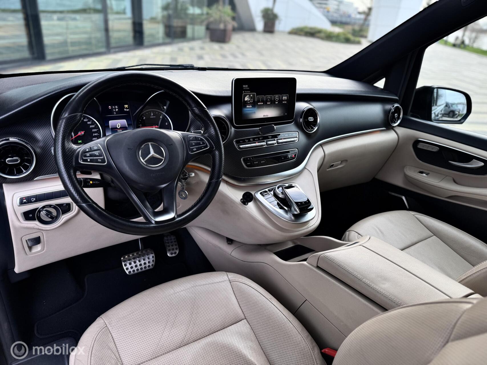 Foto van Mercedes-Benz V-klasse