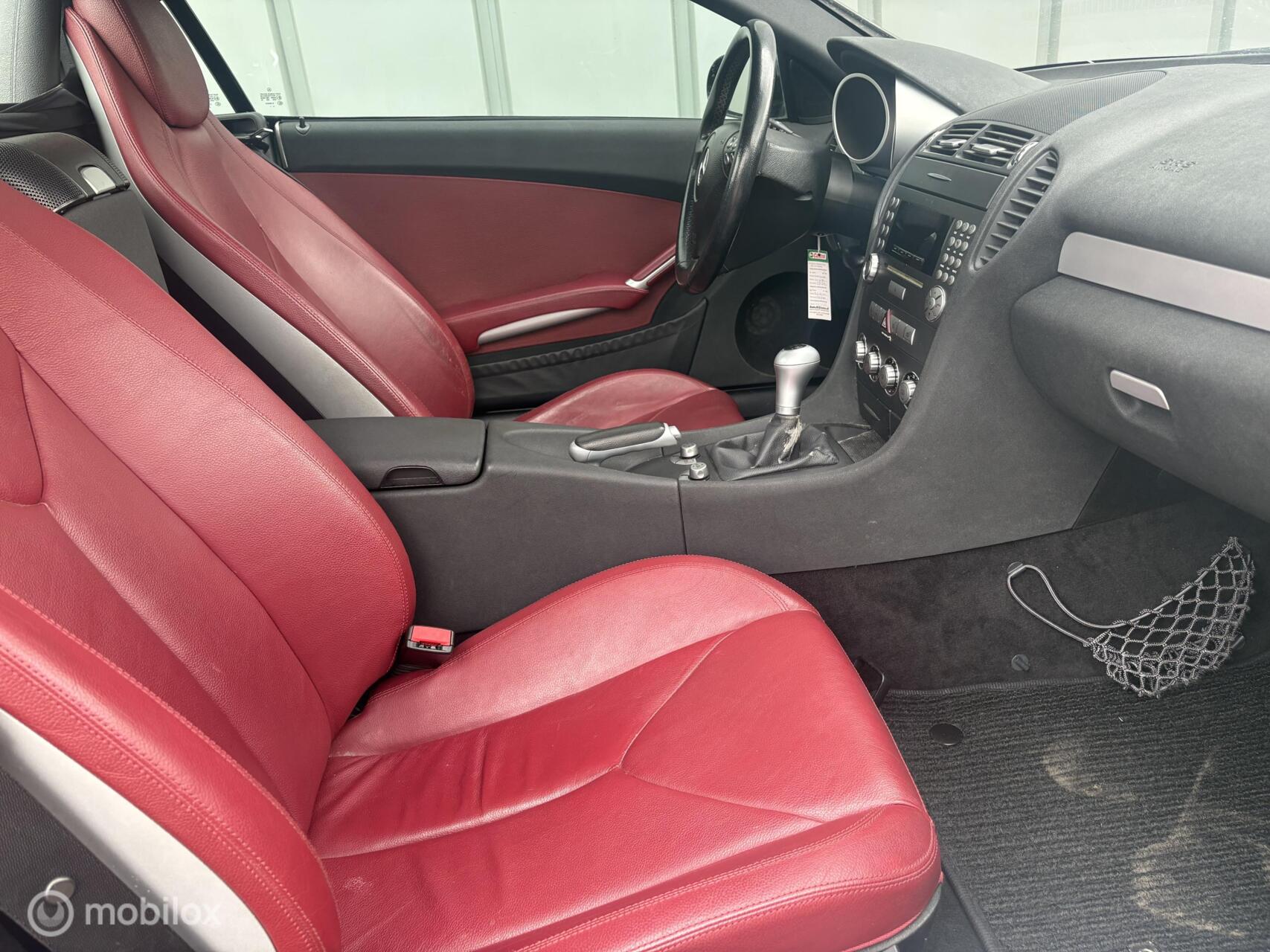 Foto van Mercedes-Benz SLK 200 Kompressor
