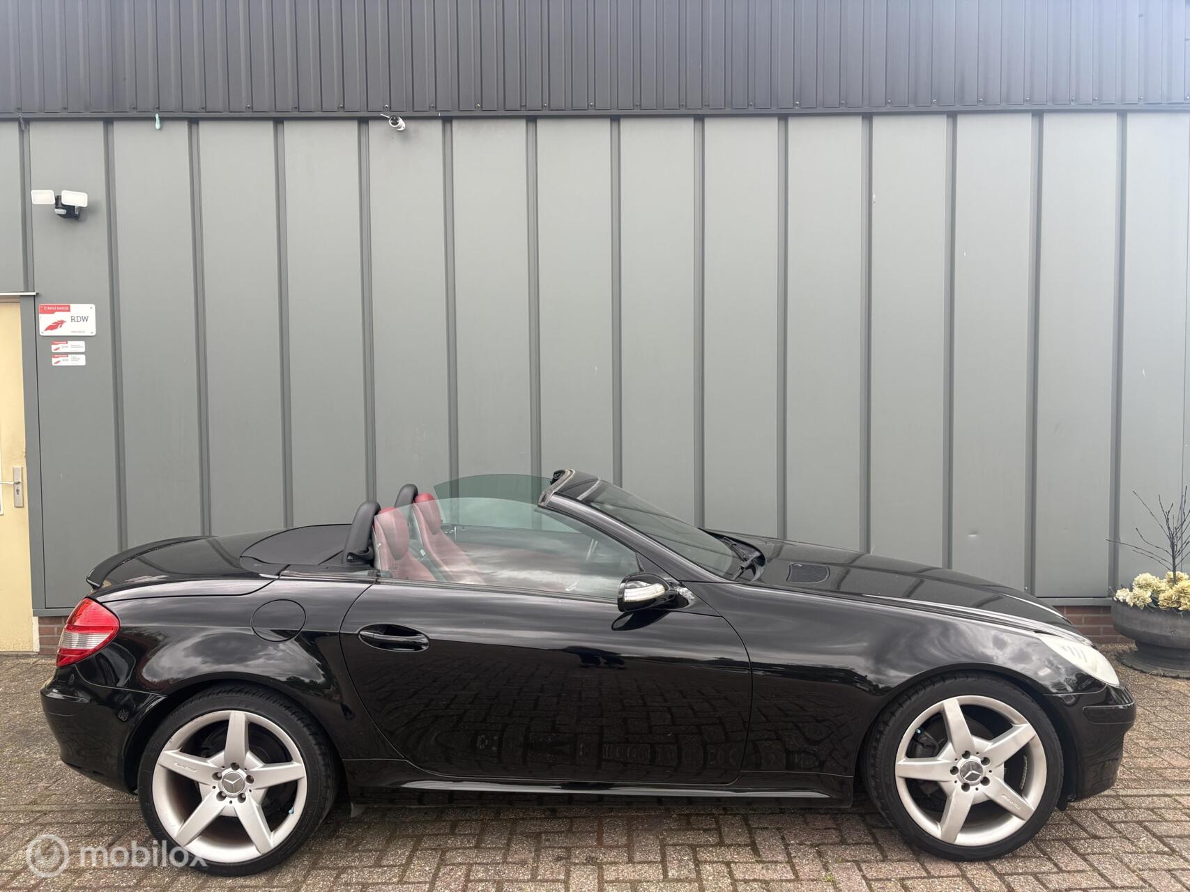 Foto van Mercedes-Benz SLK 200 Kompressor