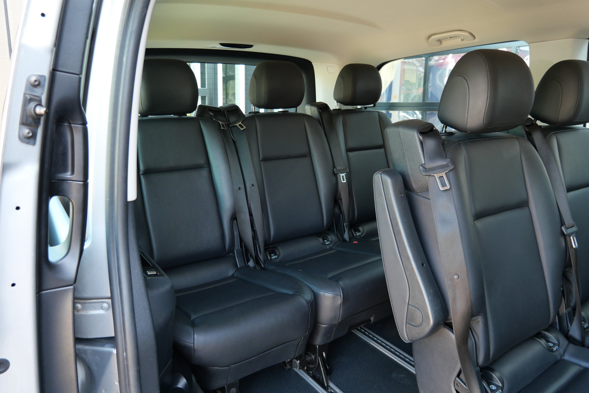 Foto van Mercedes-Benz Vito Tourer