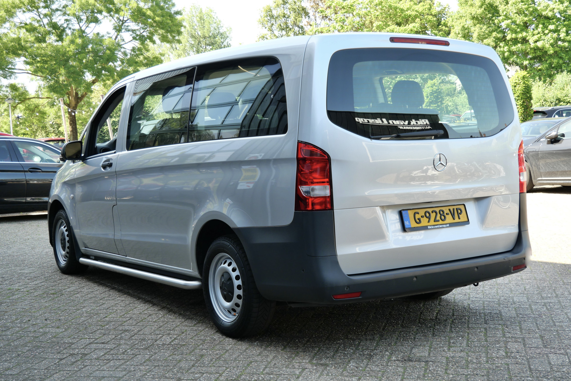 Foto van Mercedes-Benz Vito Tourer