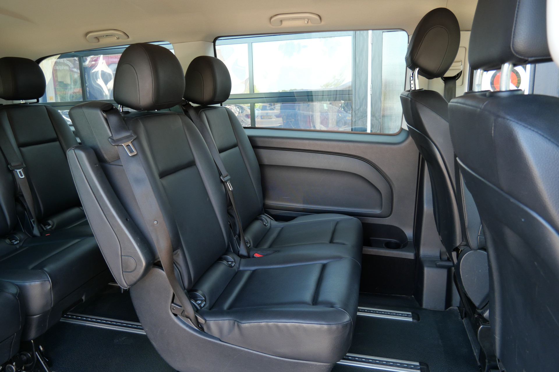 Foto van Mercedes-Benz Vito Tourer