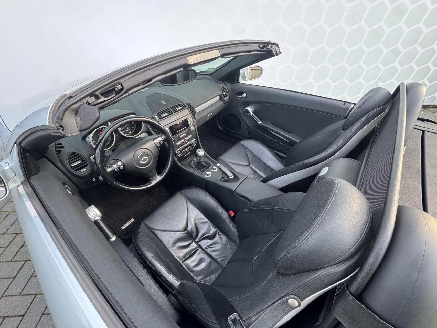 Foto van Mercedes-Benz SLK 200 Kompressor
