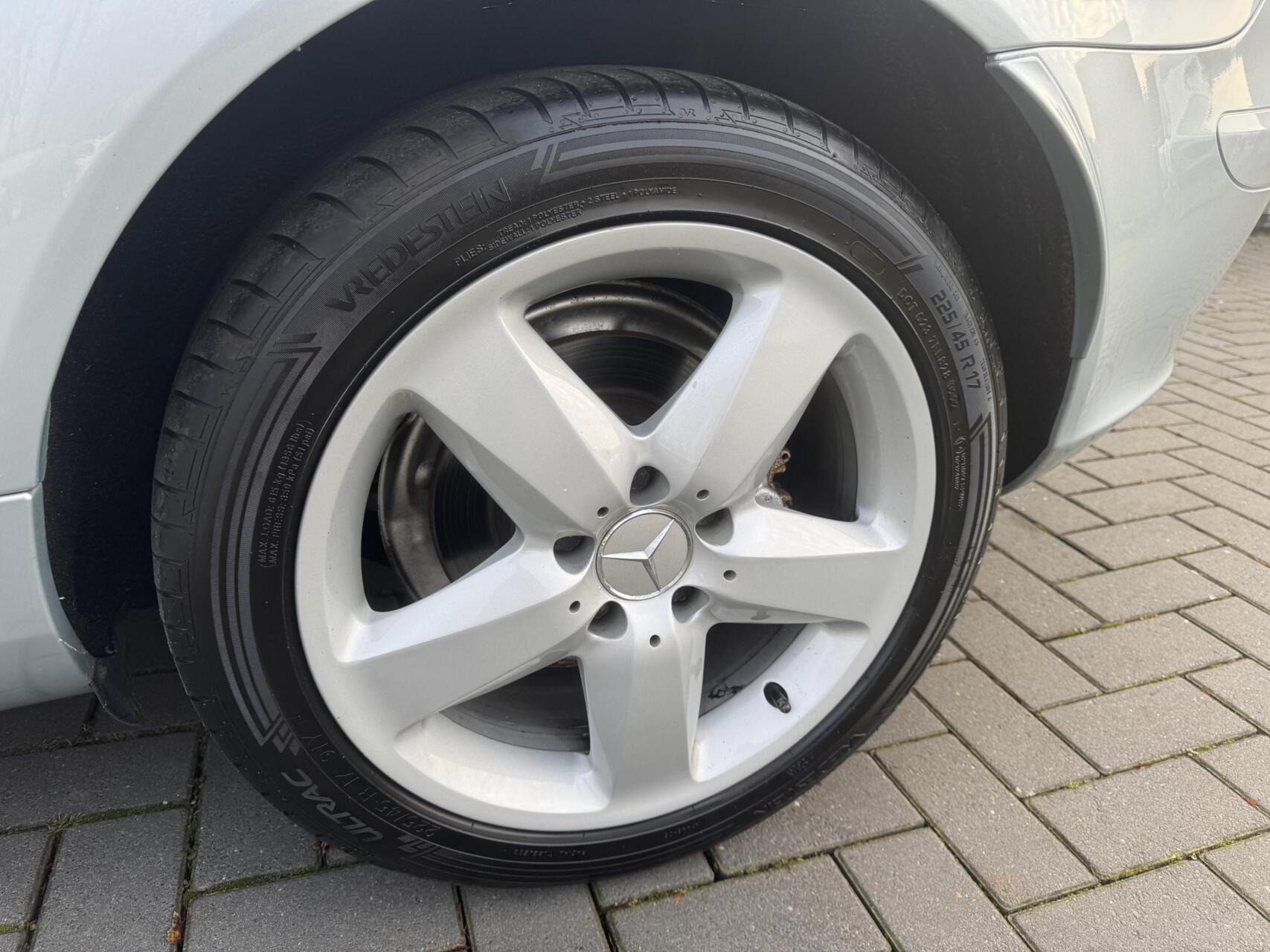 Foto van Mercedes-Benz SLK 200 Kompressor