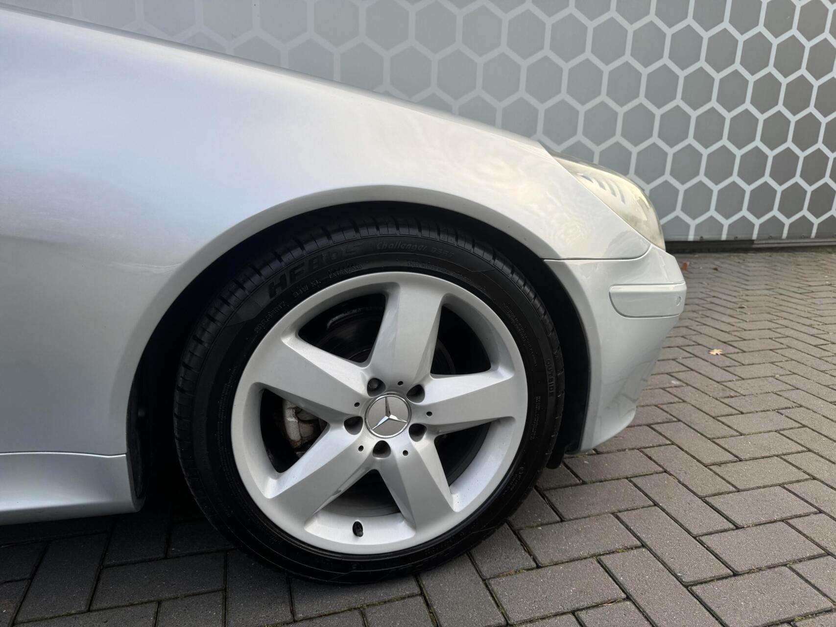 Foto van Mercedes-Benz SLK 200 Kompressor