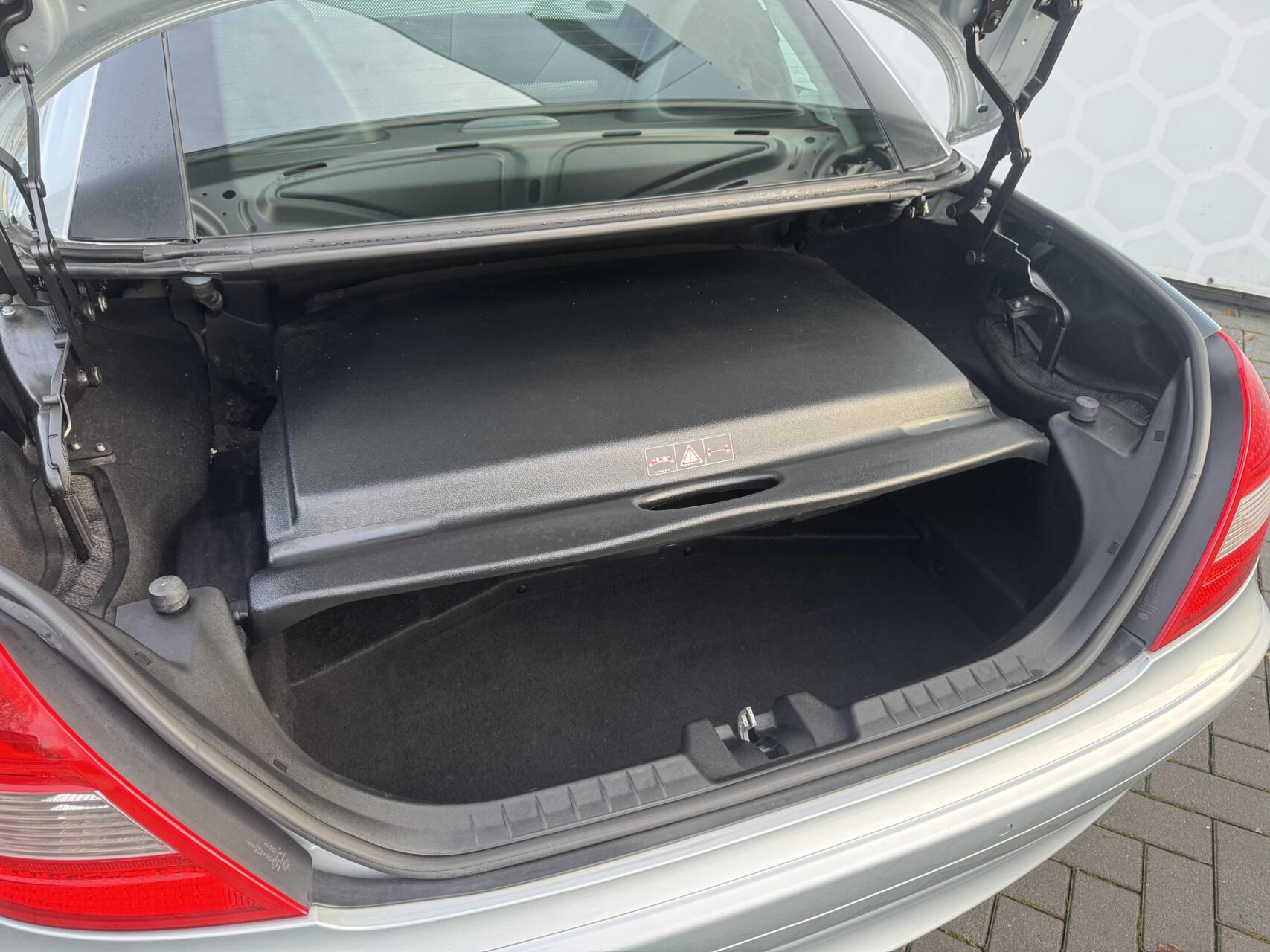 Foto van Mercedes-Benz SLK 200 Kompressor