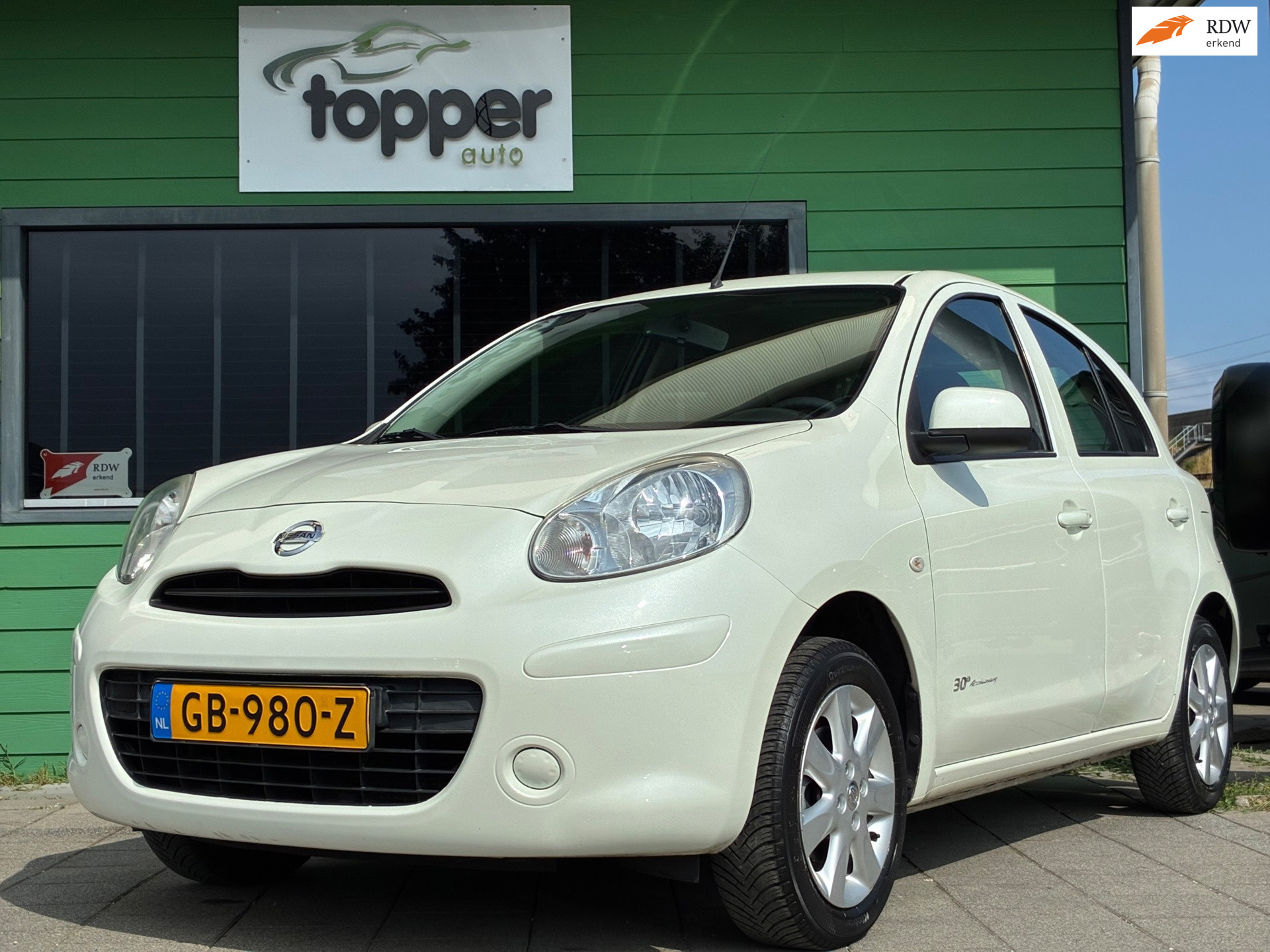 Nissan Nissan Micra 1.2 30th. Anniversary|2e Eigenaar|Airco|Elektr.ramen|Nieuwe APK|Bluetooth| 2013 - voorkant