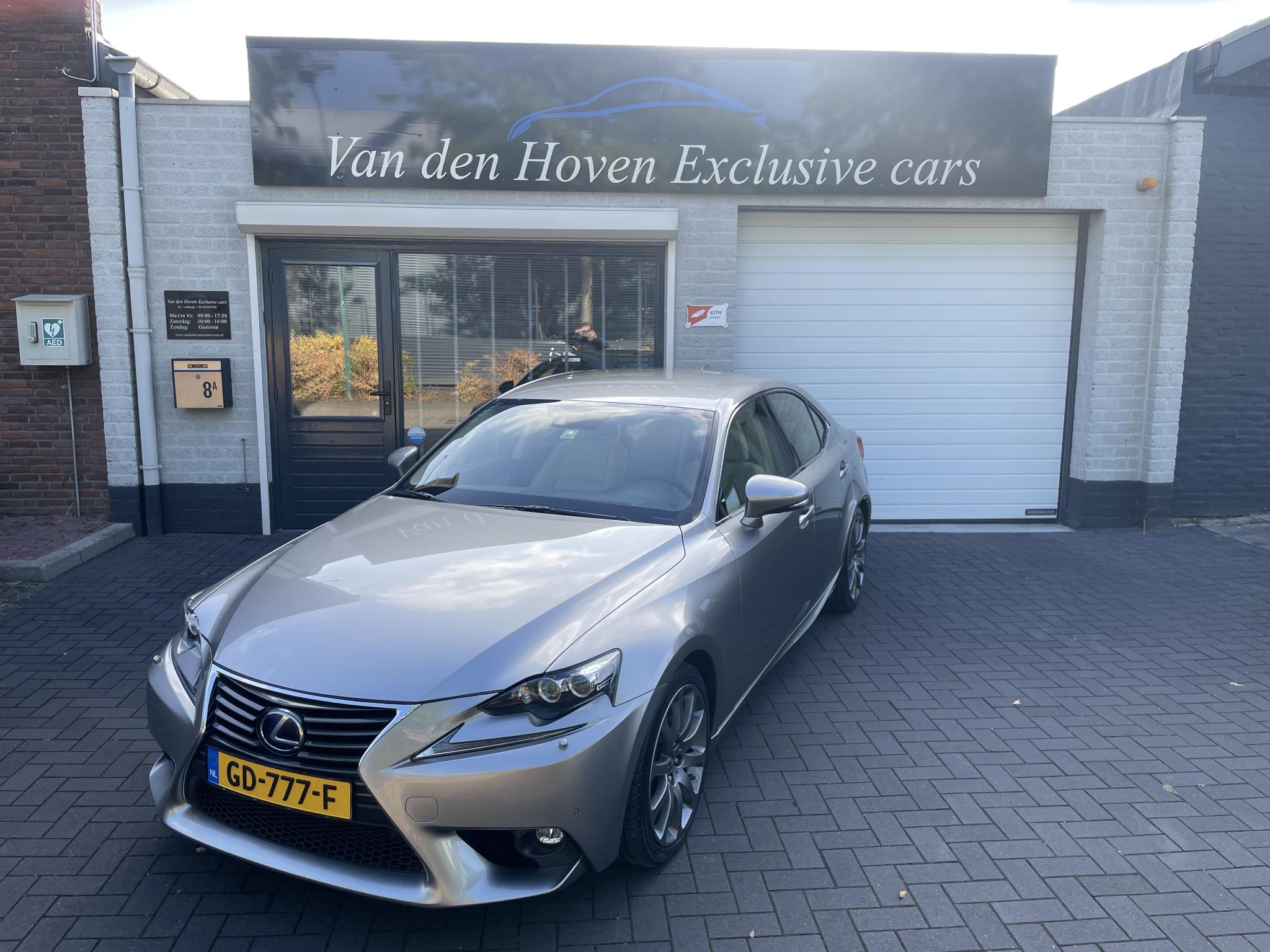 Lexus Lexus Is300h 300h Hybrid Luxury Line 2015 - voorkant