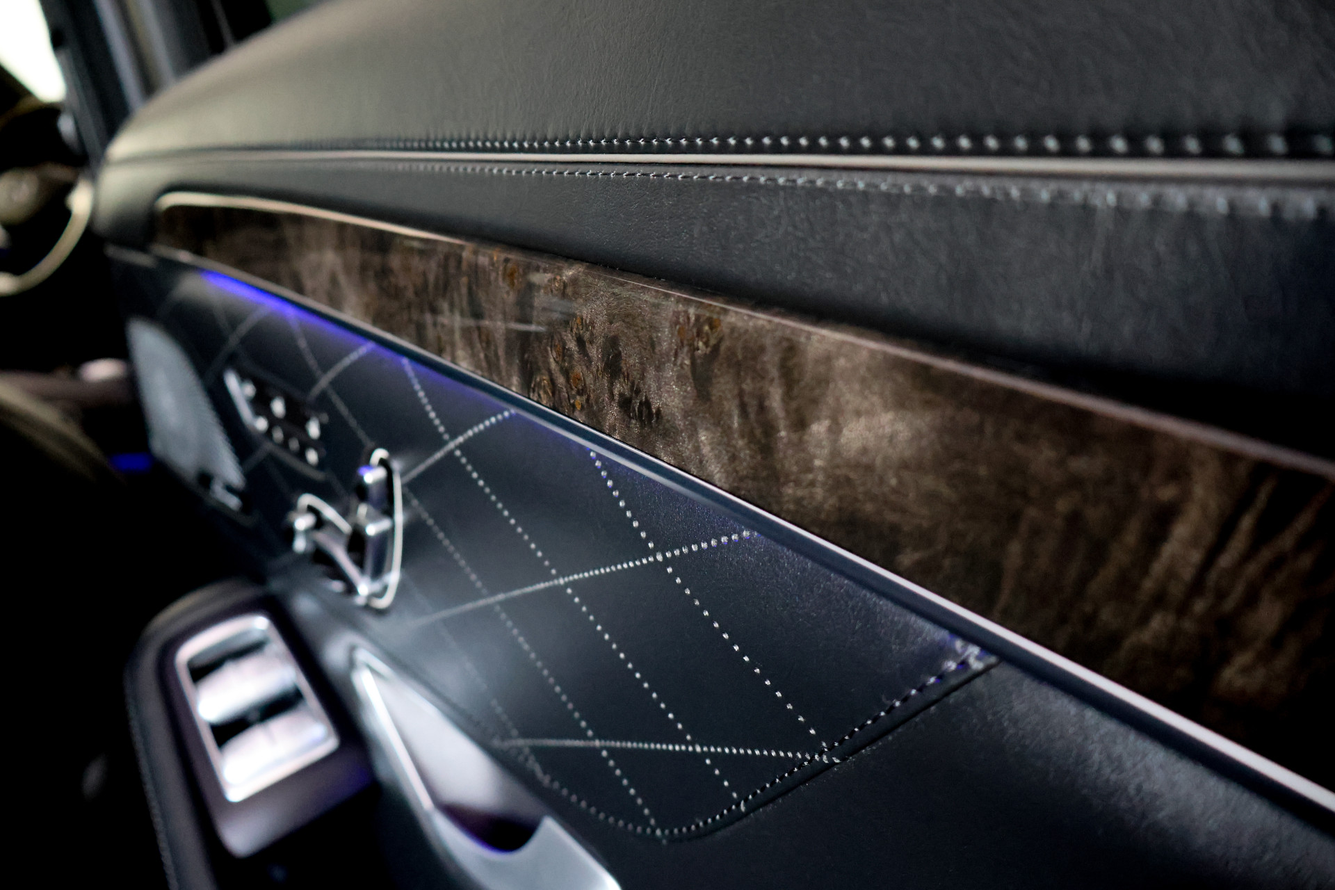 Foto van Mercedes-Benz S 500 4Matic