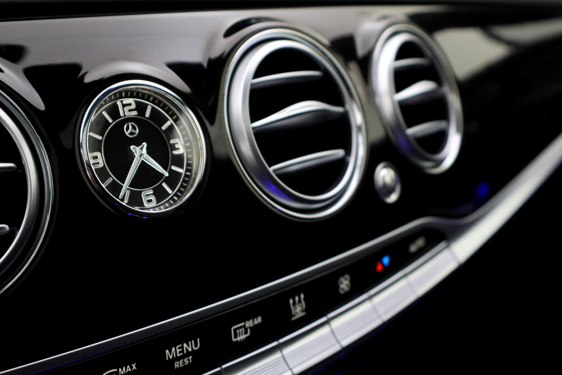 Foto van Mercedes-Benz S 500 4Matic