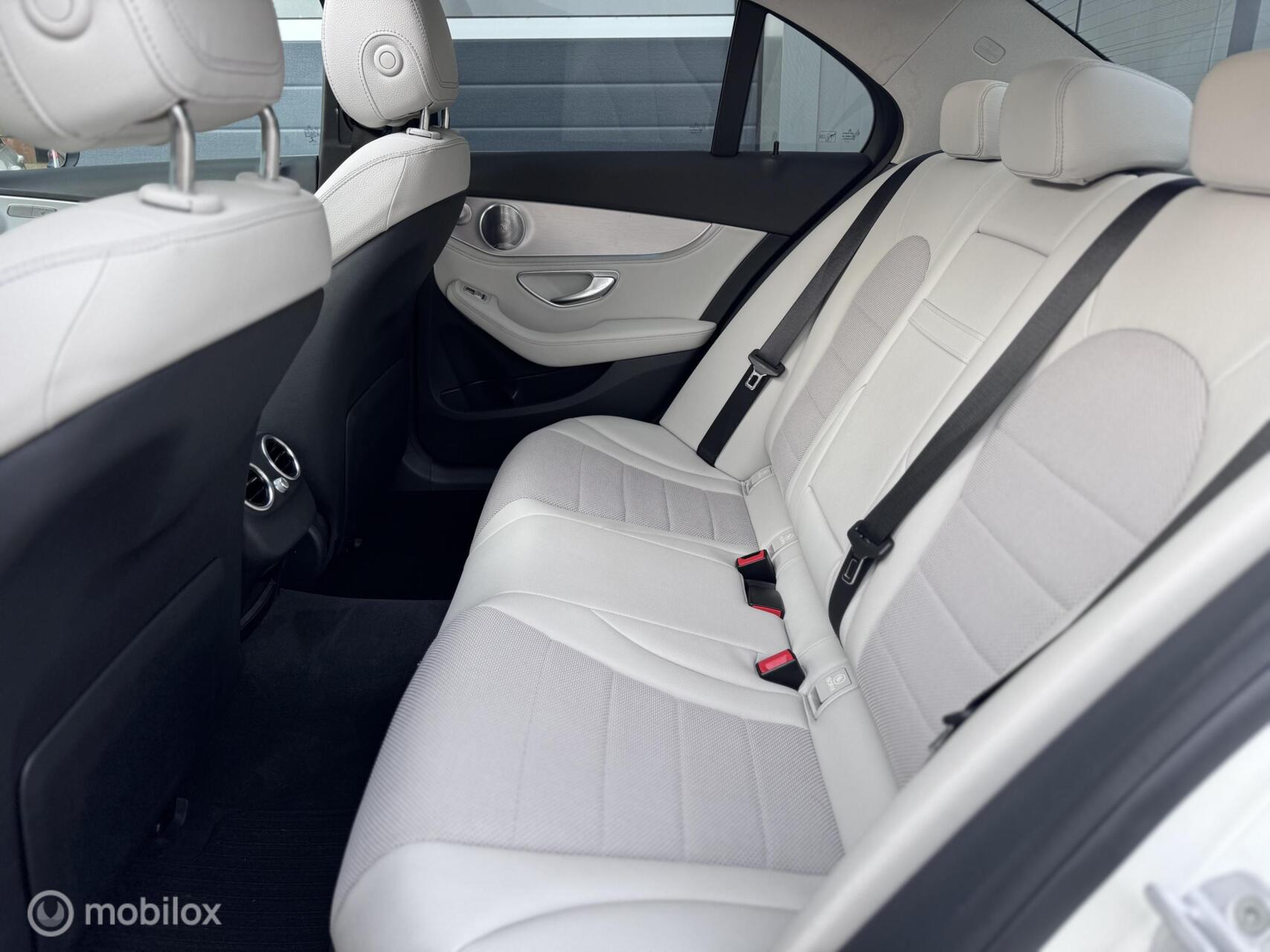 Foto van Mercedes-Benz C 350 E