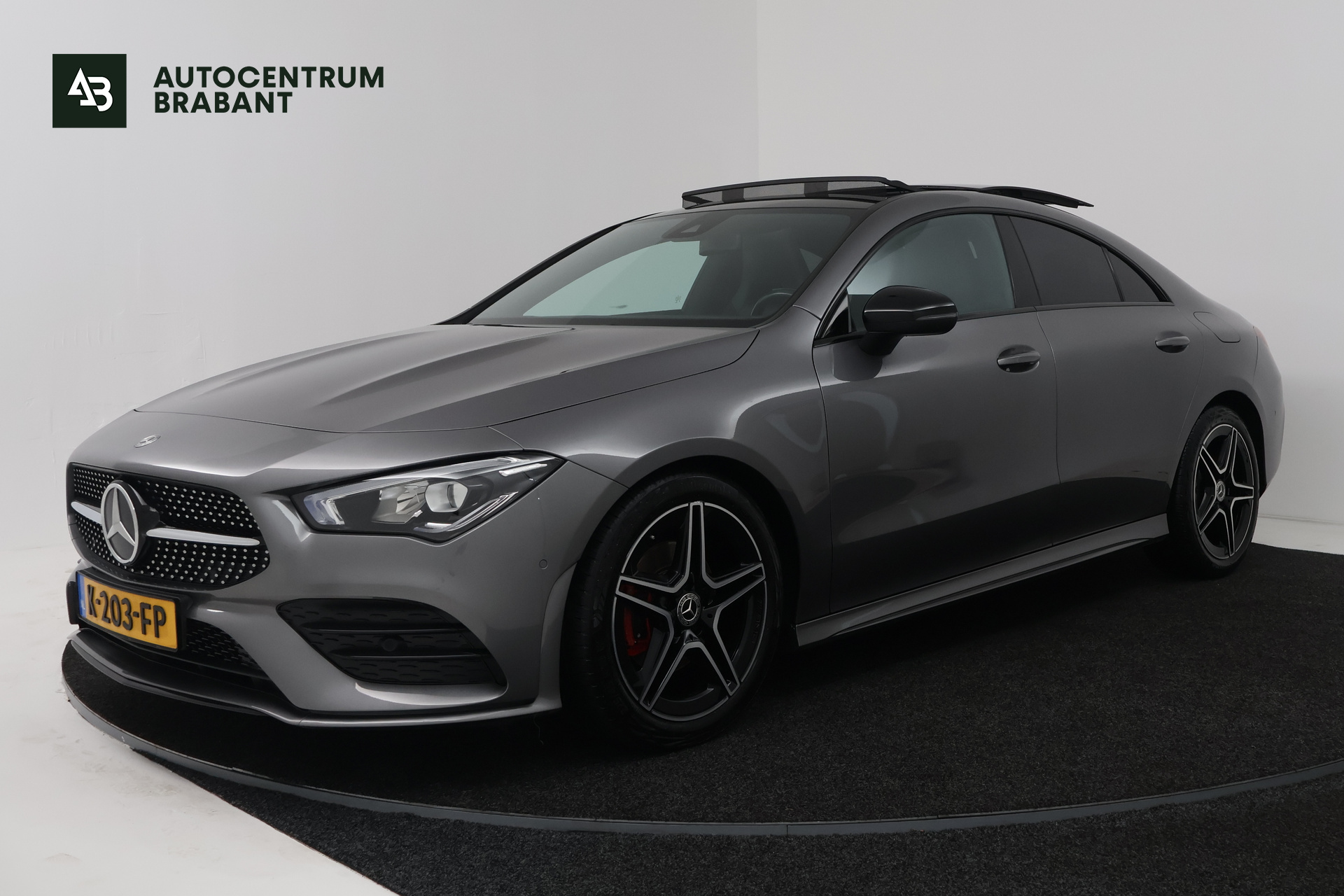 Mercedes-Benz Cla 180 180 Business Solution AMG (PANORAMADAK, STOELVERWARMING, SFEERVERLICHTING) 2020 - voorkant