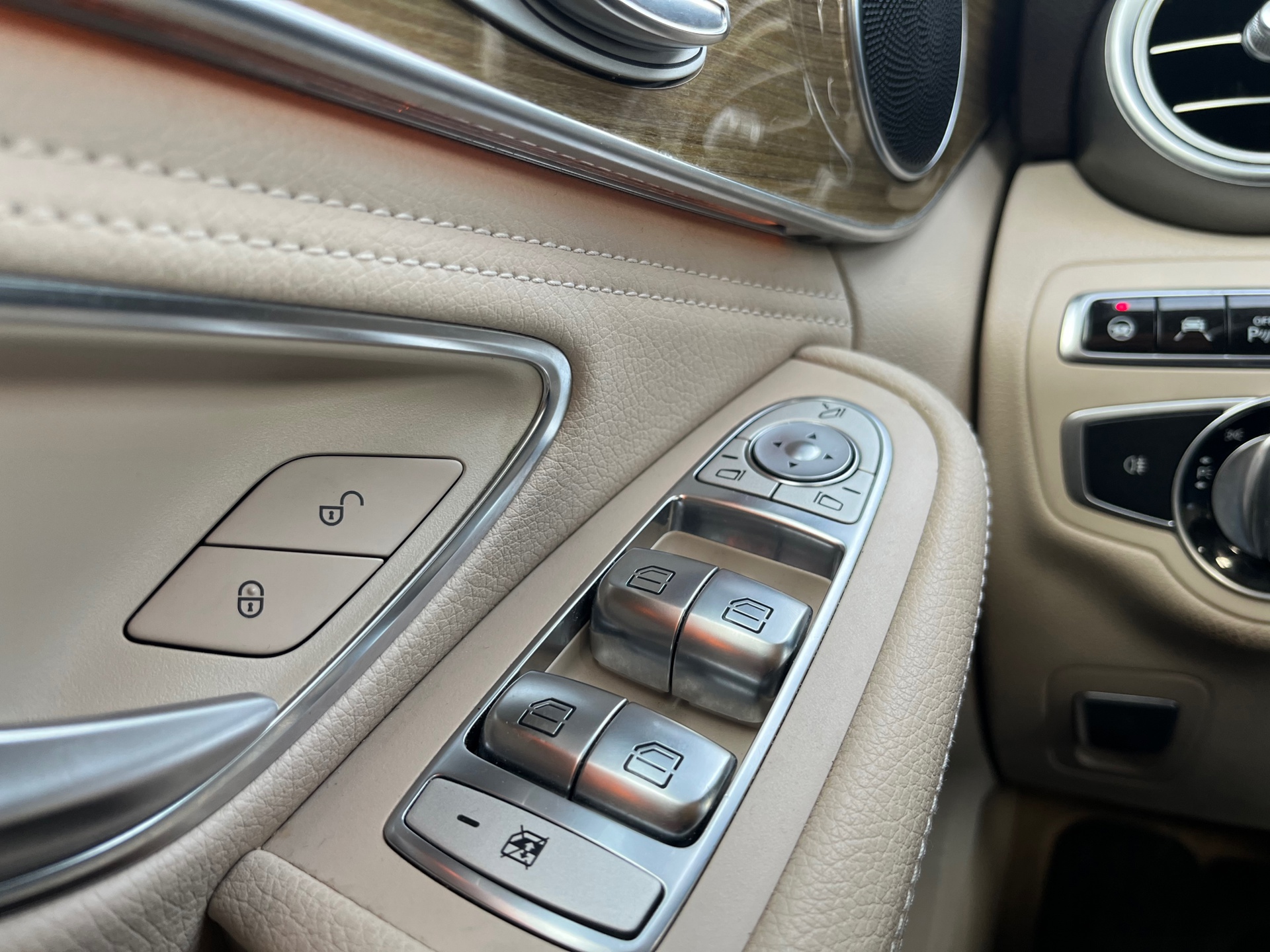 Foto van Mercedes-Benz C 350 E