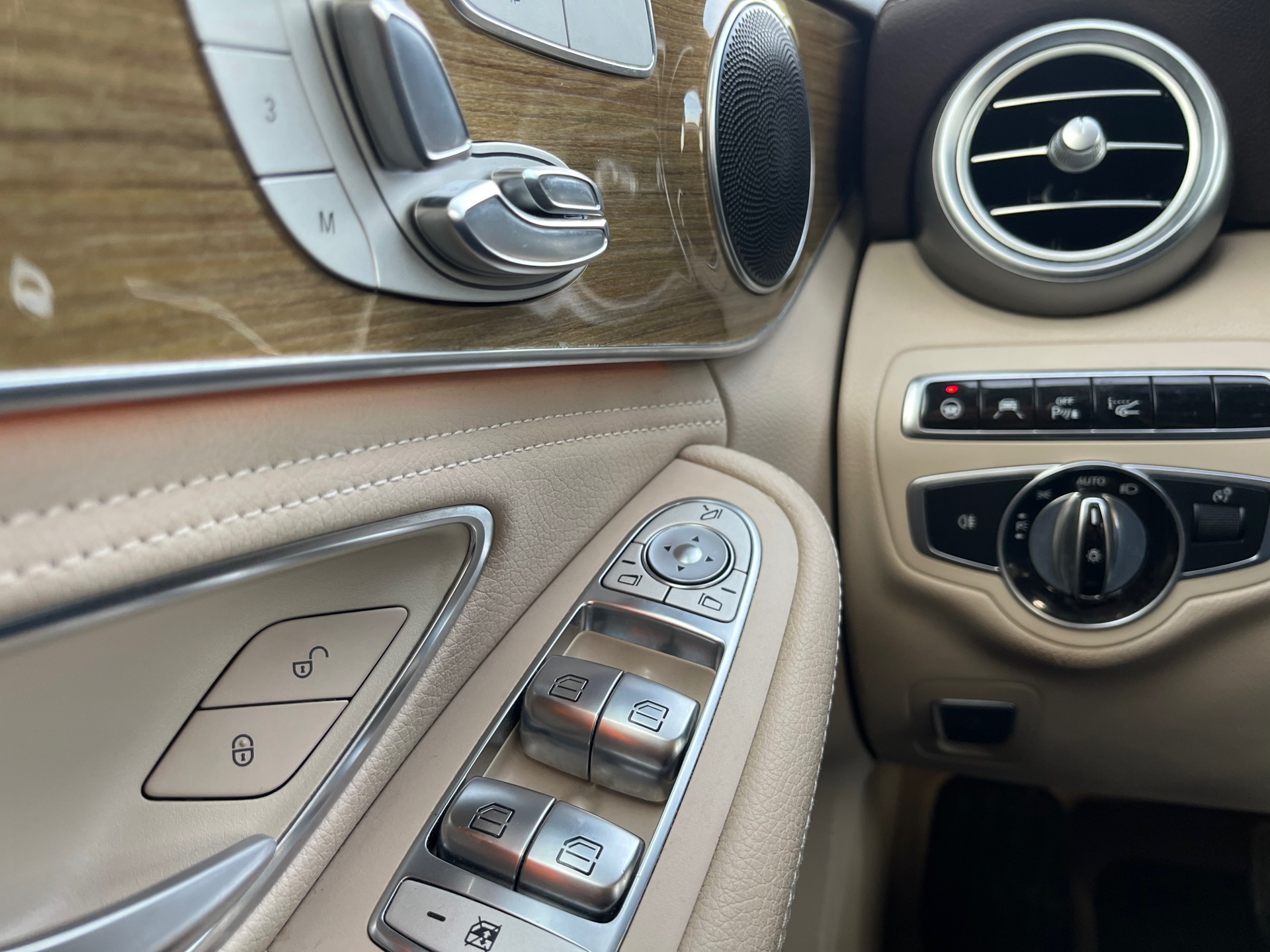 Foto van Mercedes-Benz C 350 E