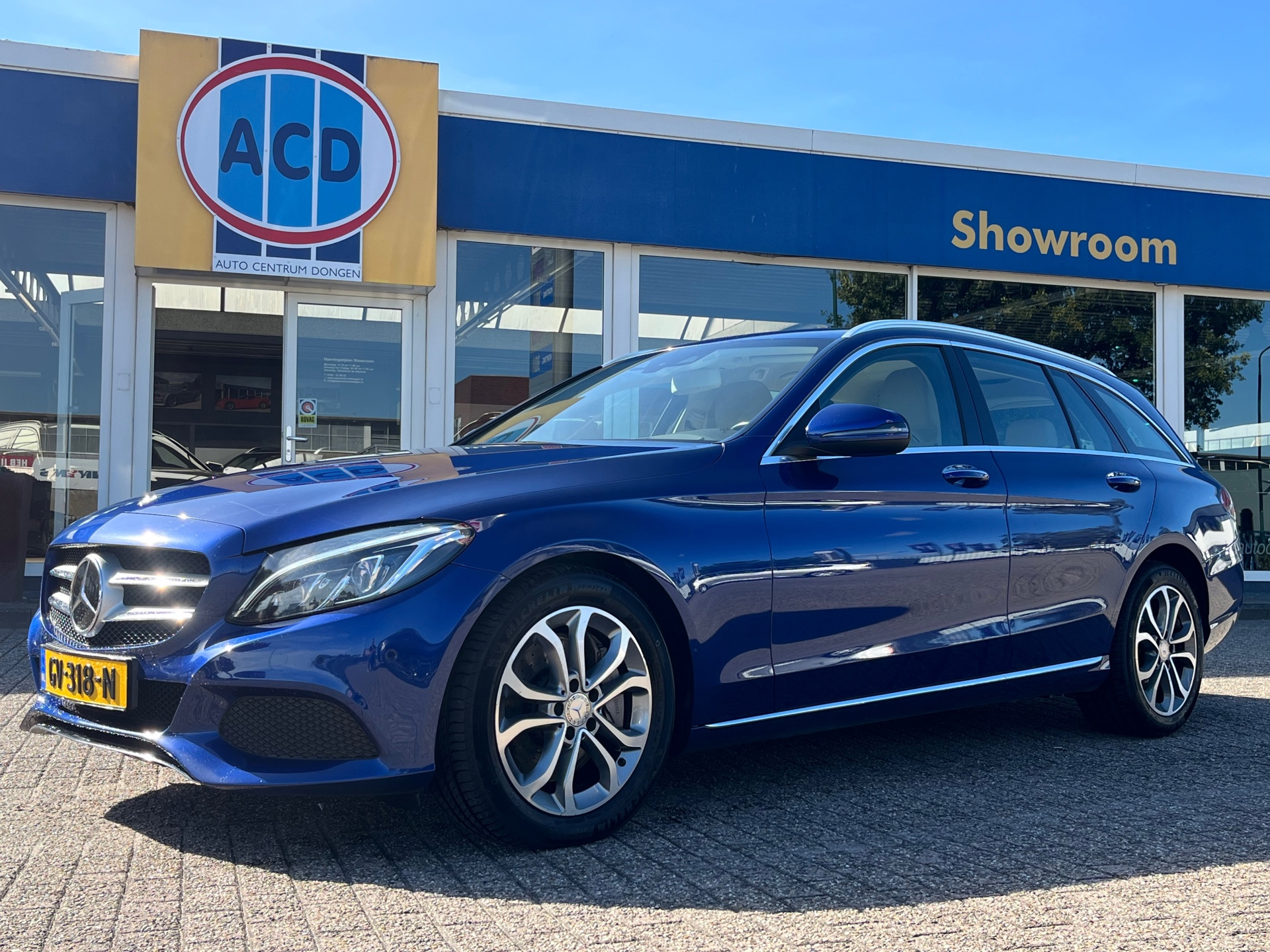 Mercedes-Benz C 350 E 350 e Edition | Orig. NL | Leder interieur | HeadUp Display | Camera | 2e Eig. | 2015 - voorkant