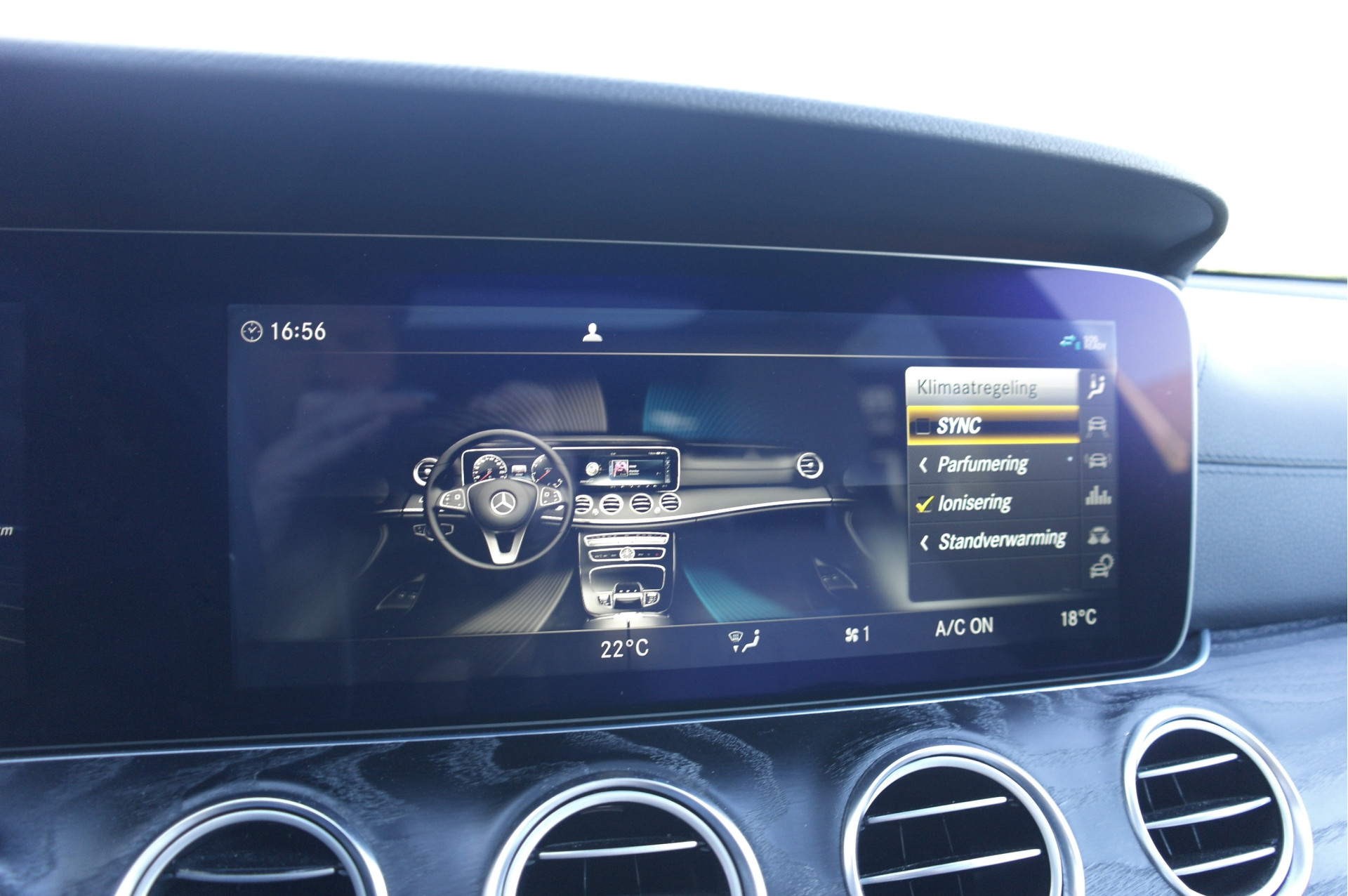Foto van Mercedes-Benz AMG E 63
