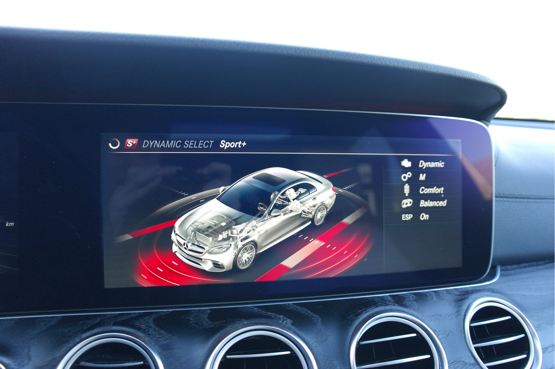 Foto van Mercedes-Benz AMG E 63