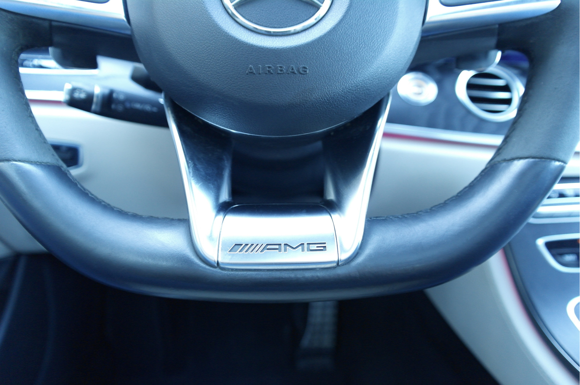 Foto van Mercedes-Benz AMG E 63