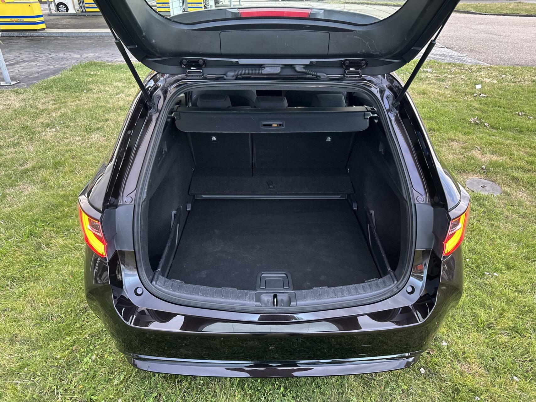 Foto van Toyota Corolla Touring Sports