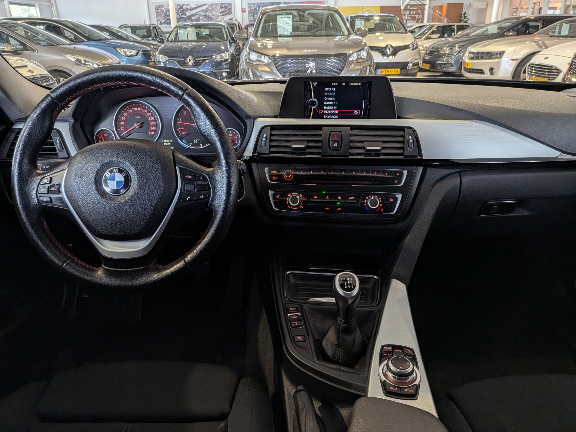 Foto van BMW 320i