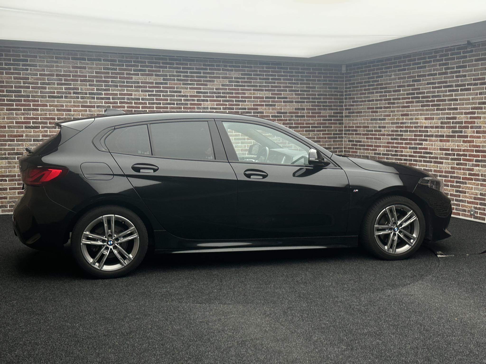 Foto van BMW 118i