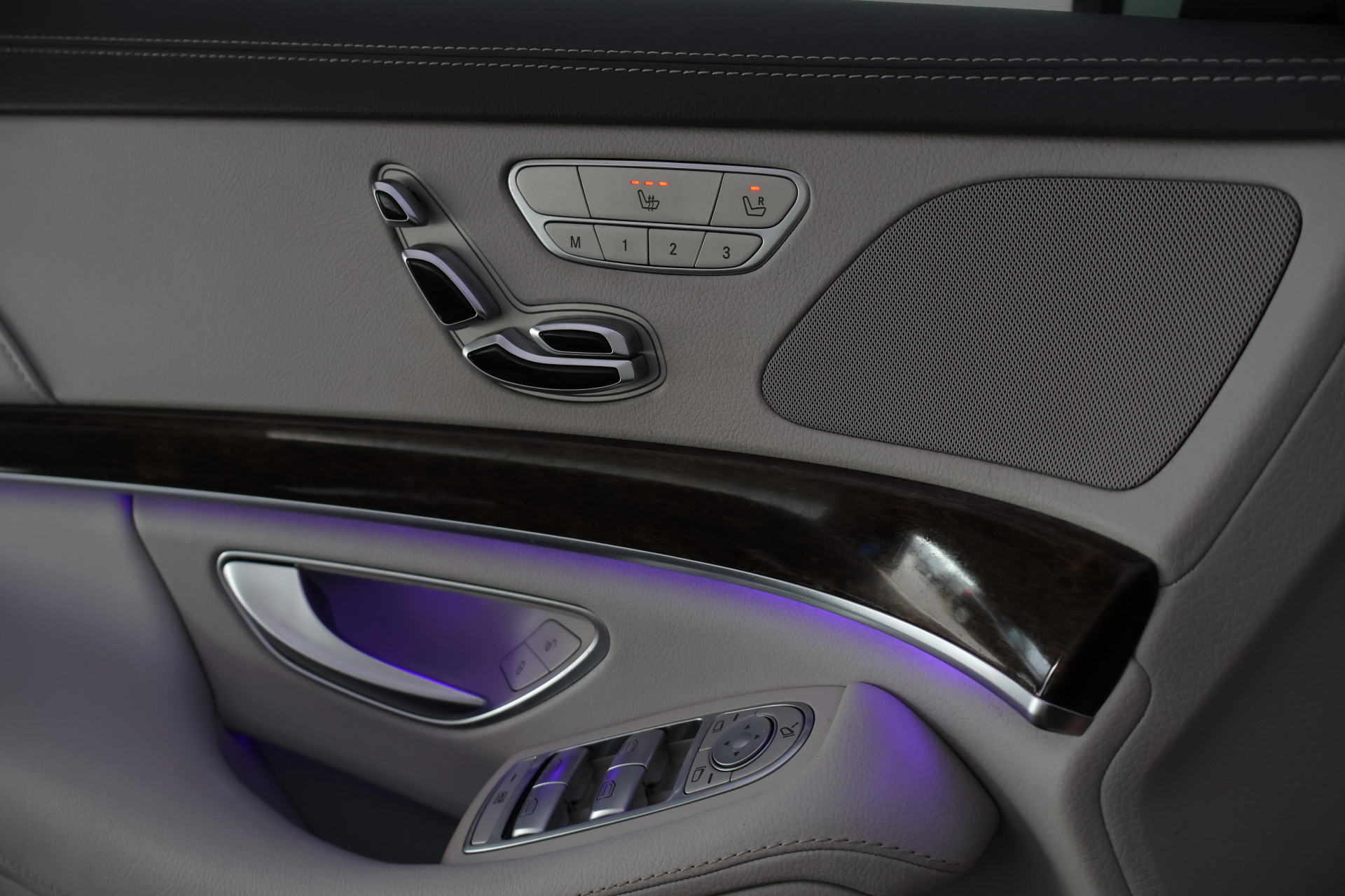 Foto van Mercedes-Benz S 500
