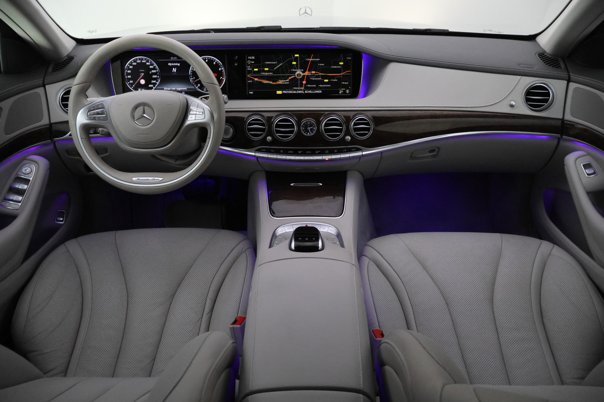 Foto van Mercedes-Benz S 500
