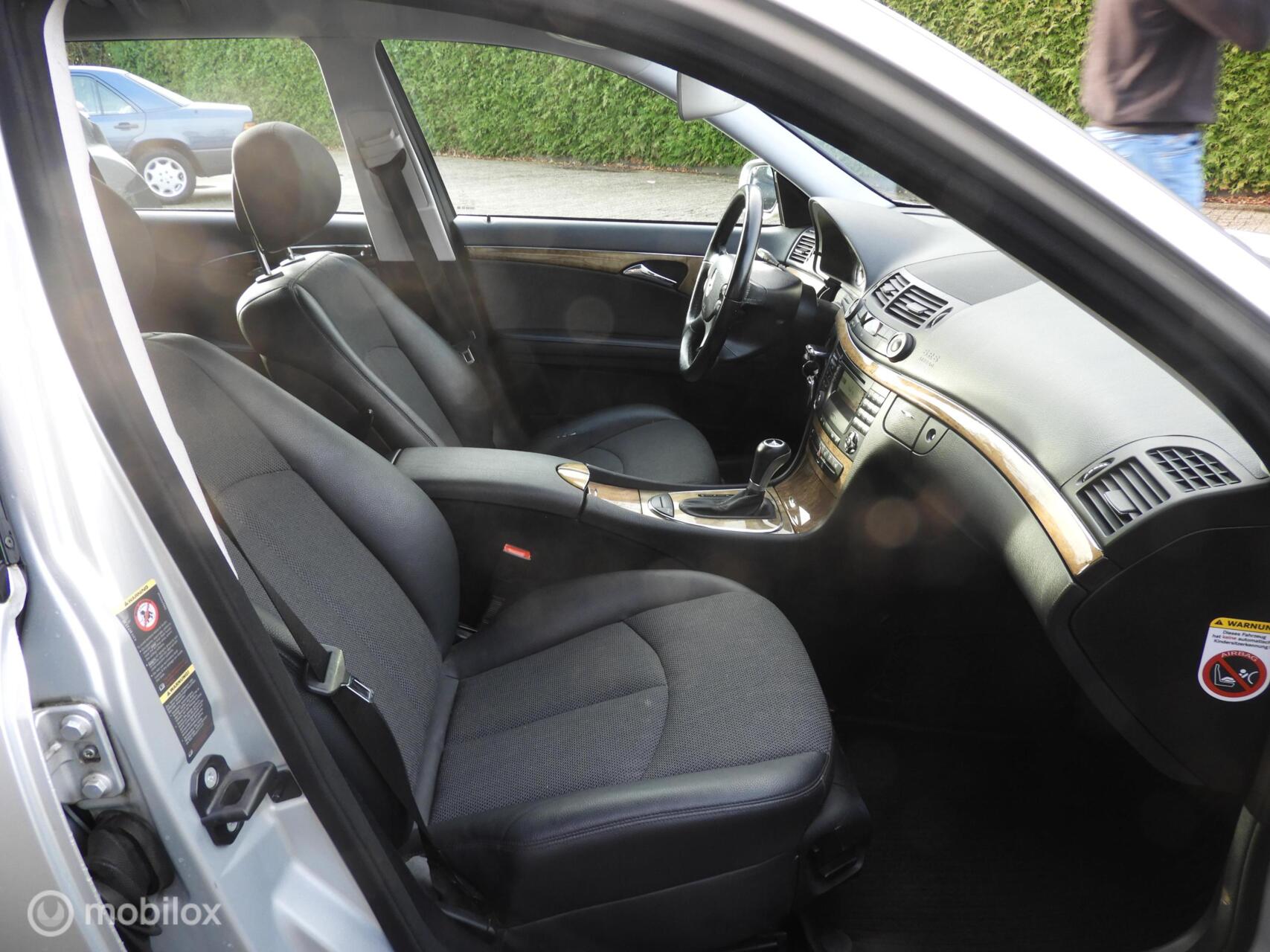 Foto van Mercedes-Benz E 200 Kompressor