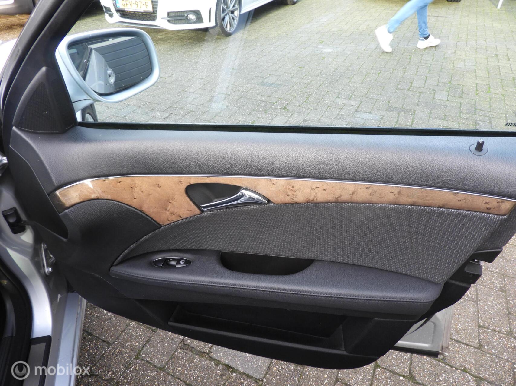 Foto van Mercedes-Benz E 200 Kompressor