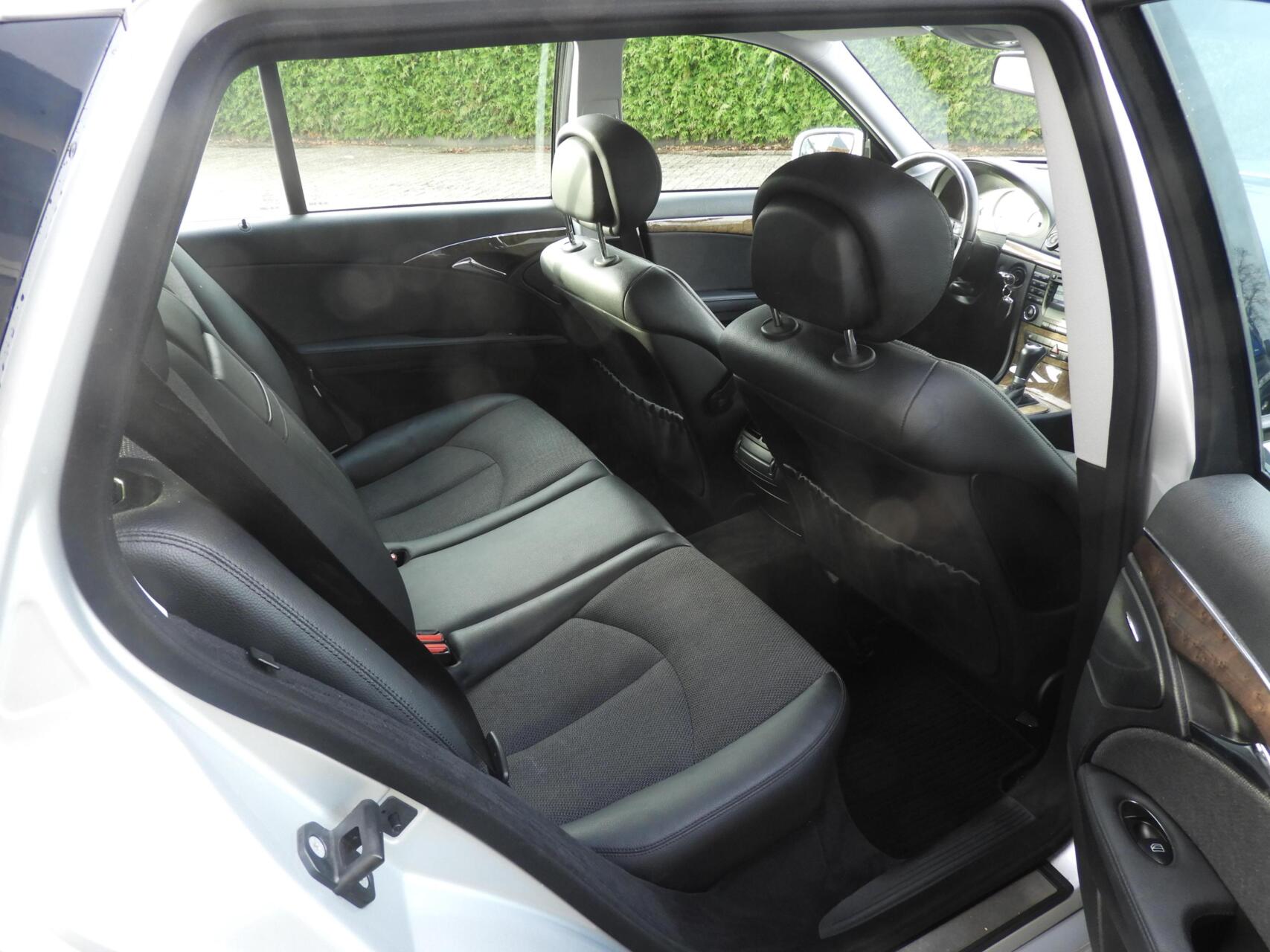 Foto van Mercedes-Benz E 200 Kompressor