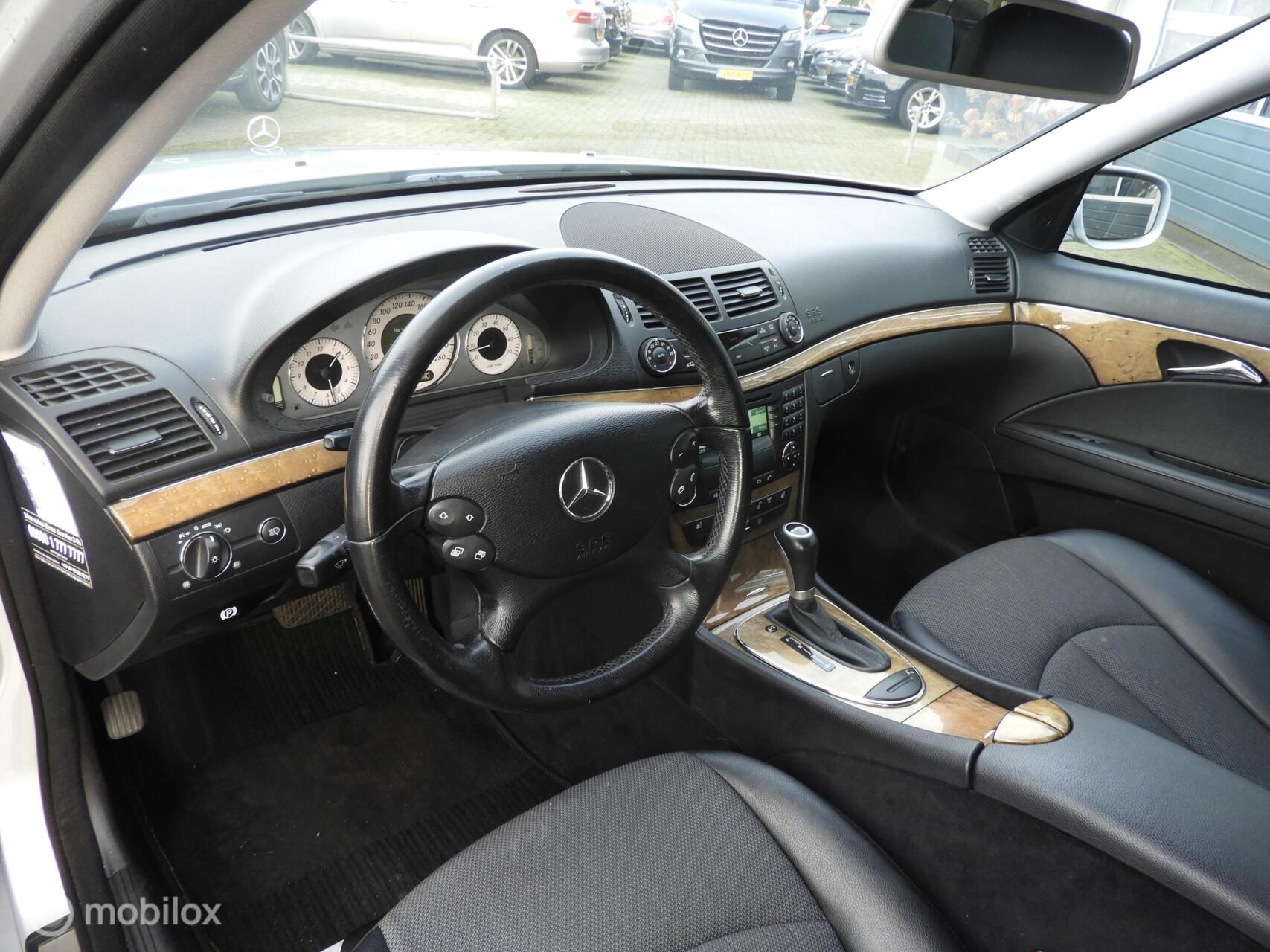 Foto van Mercedes-Benz E 200 Kompressor