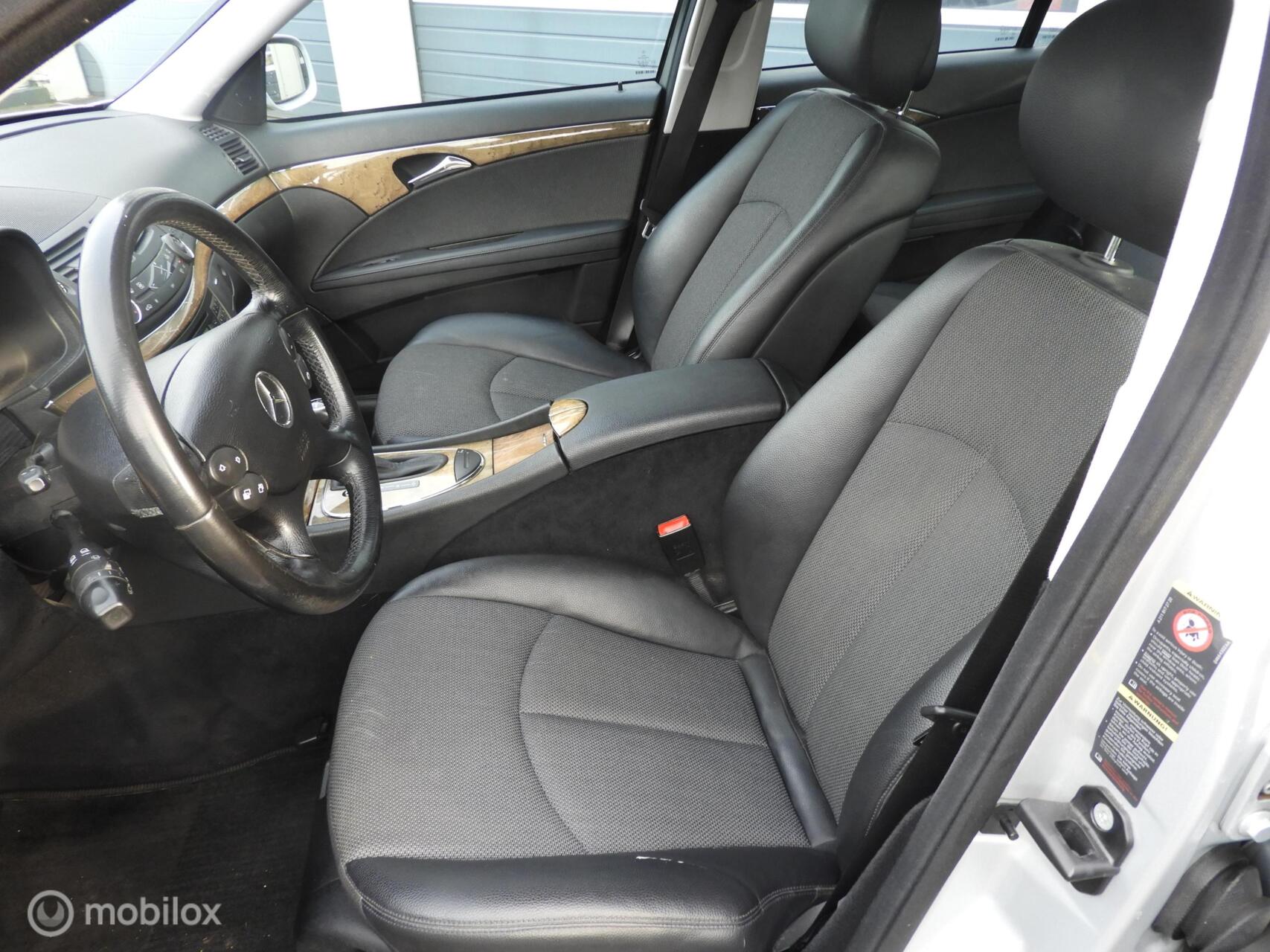 Foto van Mercedes-Benz E 200 Kompressor