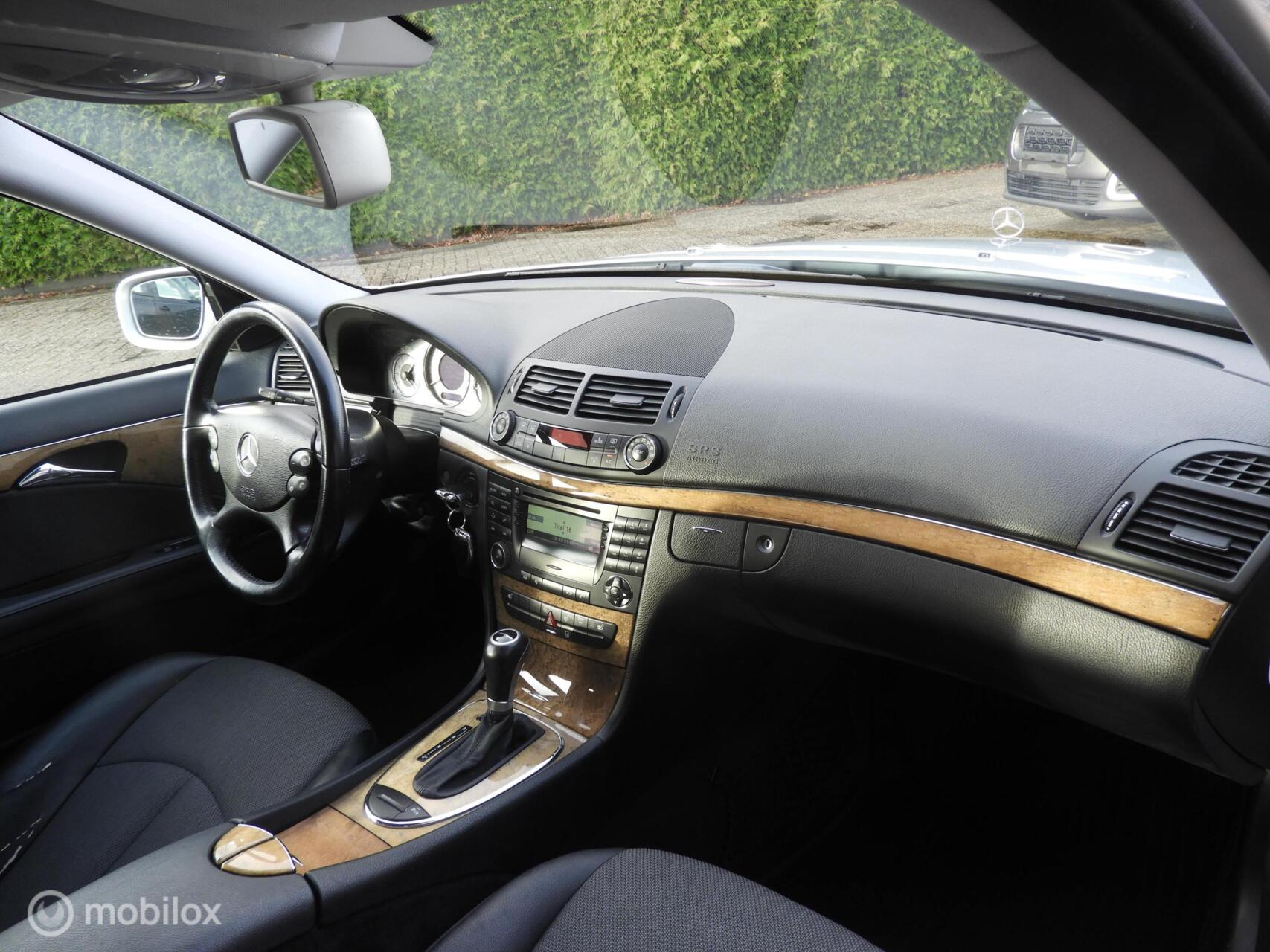 Foto van Mercedes-Benz E 200 Kompressor