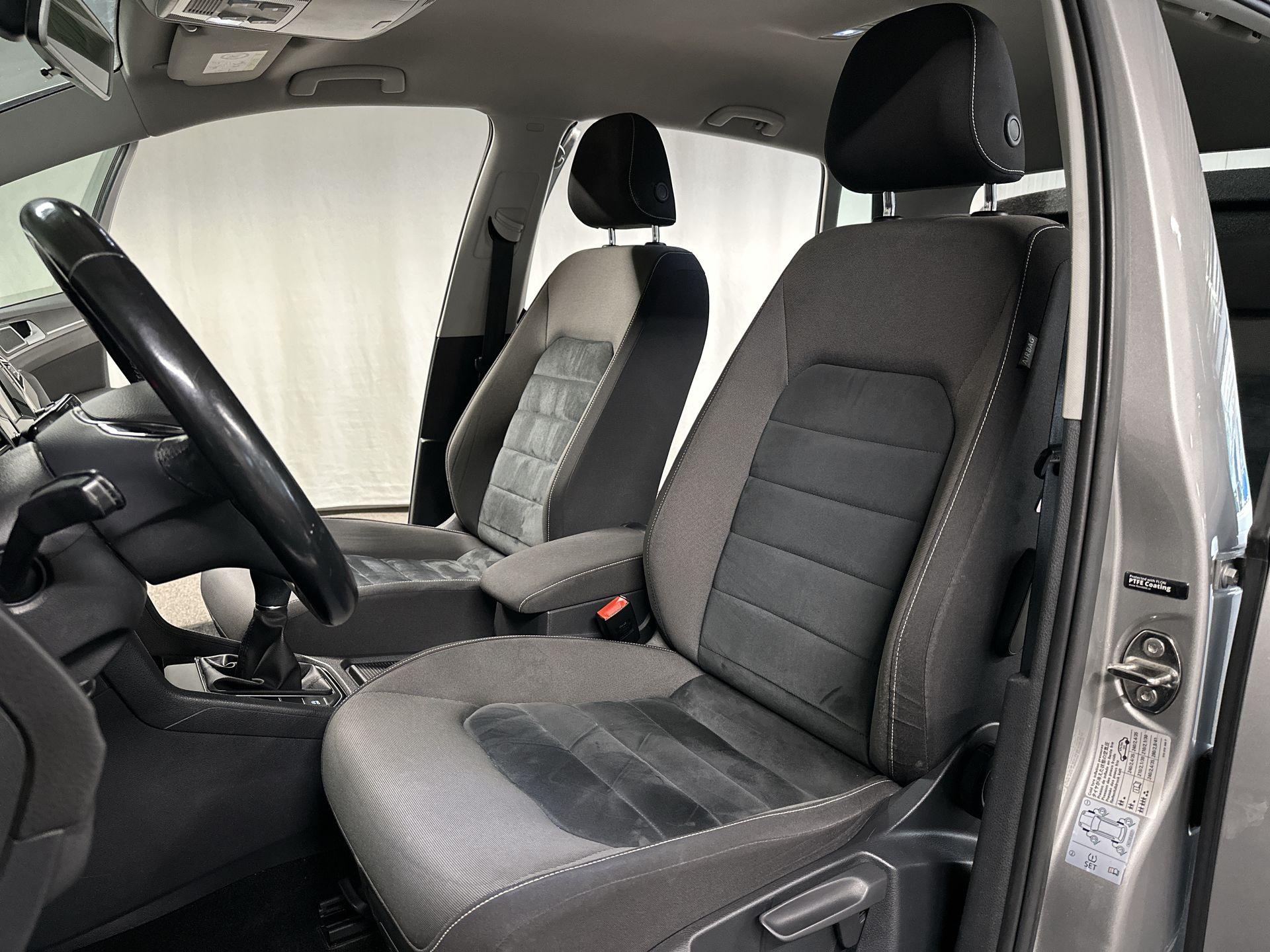 Foto van Volkswagen Golf Sportsvan