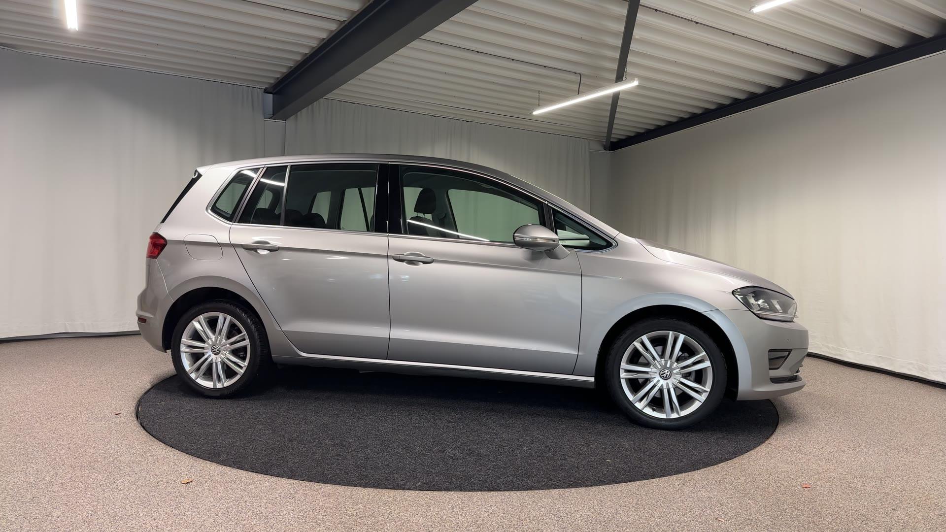 Foto van Volkswagen Golf Sportsvan