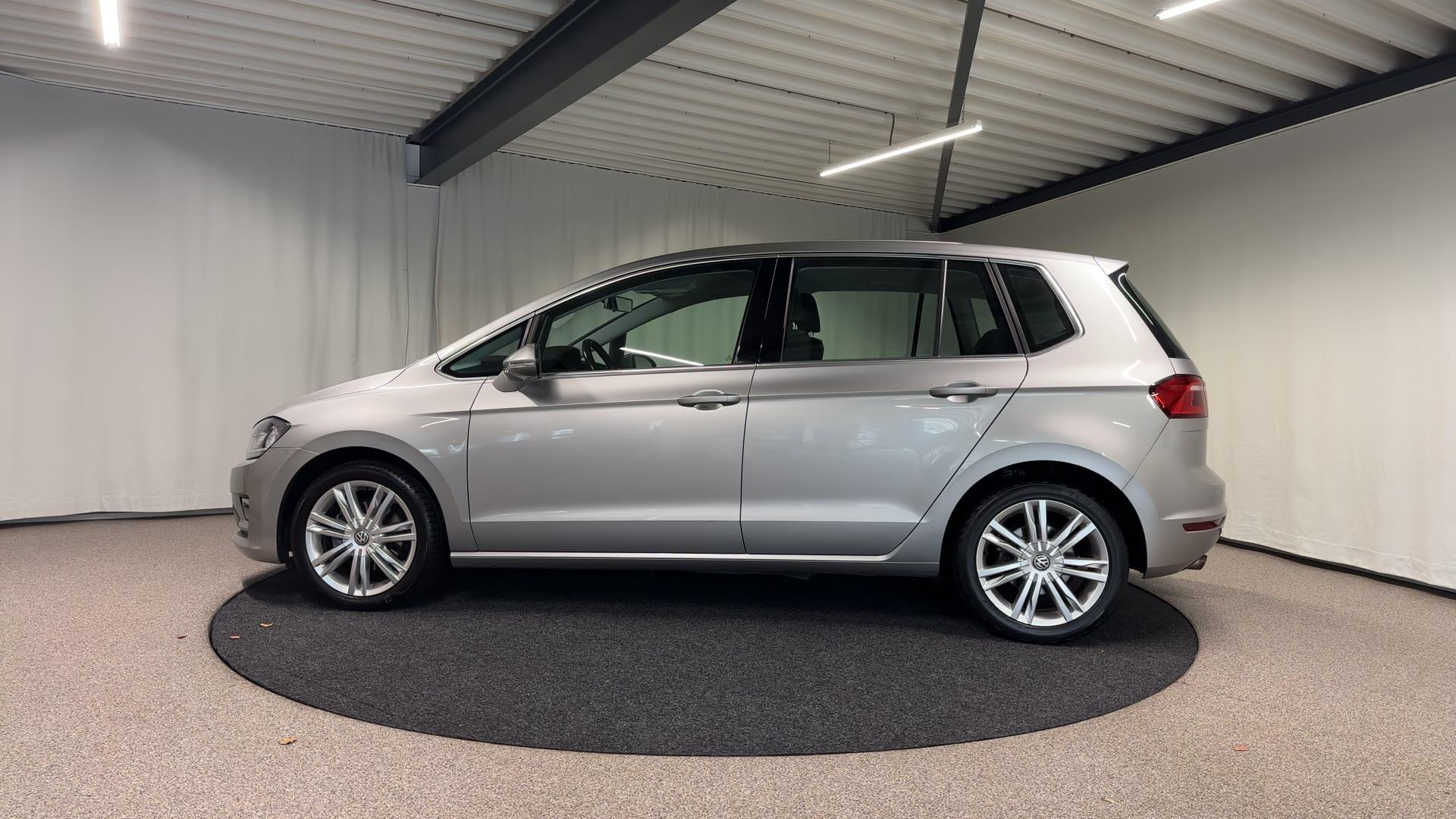 Foto van Volkswagen Golf Sportsvan