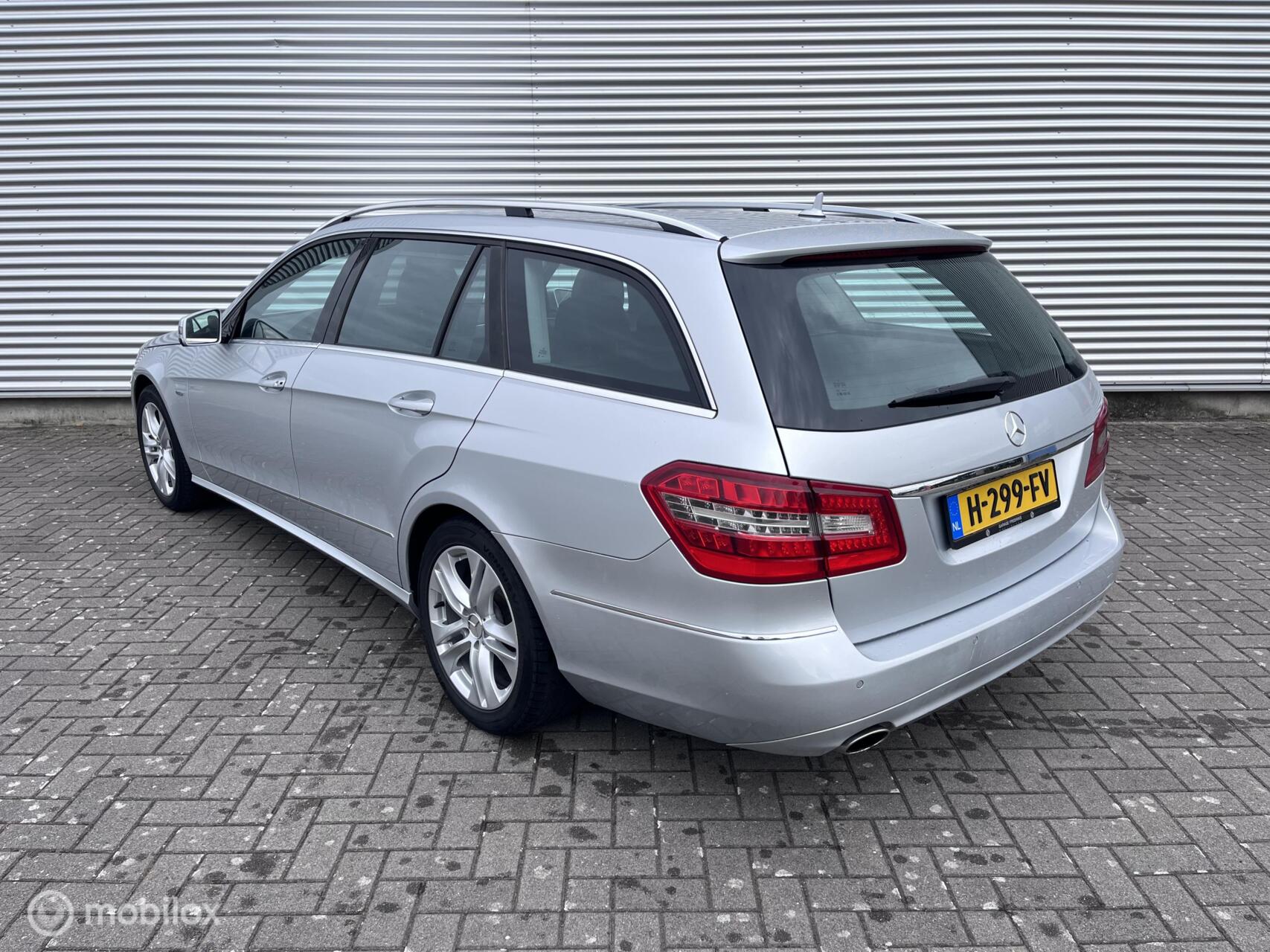 Foto van Mercedes-Benz E 200 Cgi