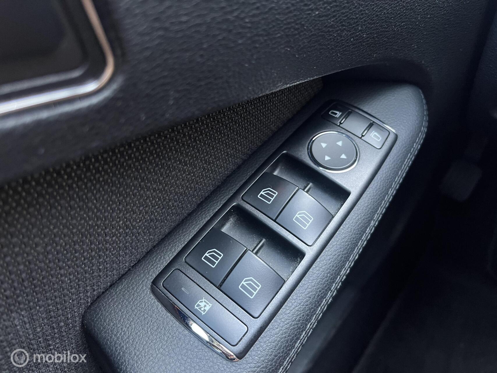 Foto van Mercedes-Benz E 200 Cgi
