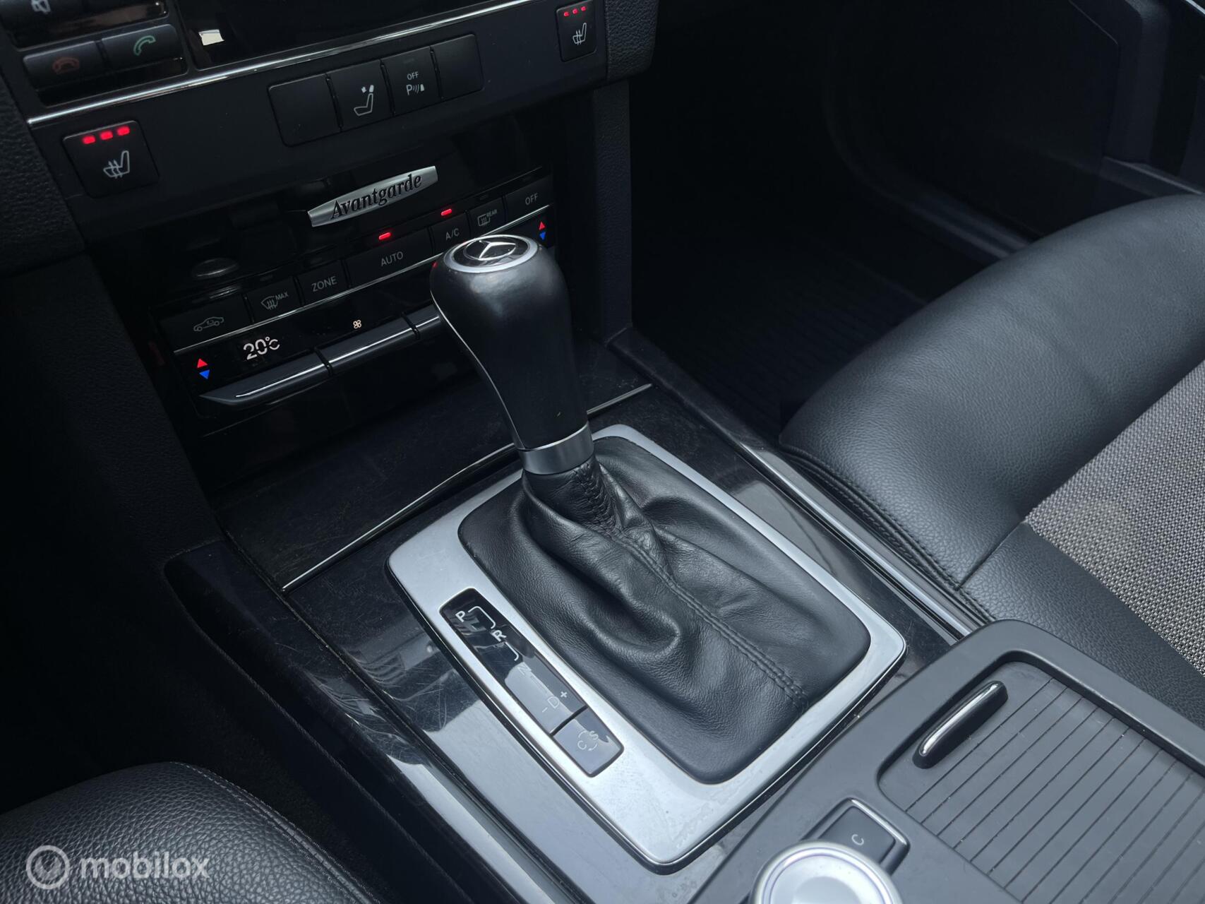 Foto van Mercedes-Benz E 200 Cgi