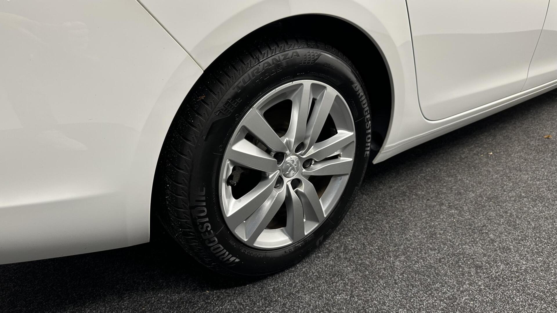 Foto van Peugeot 308 SW