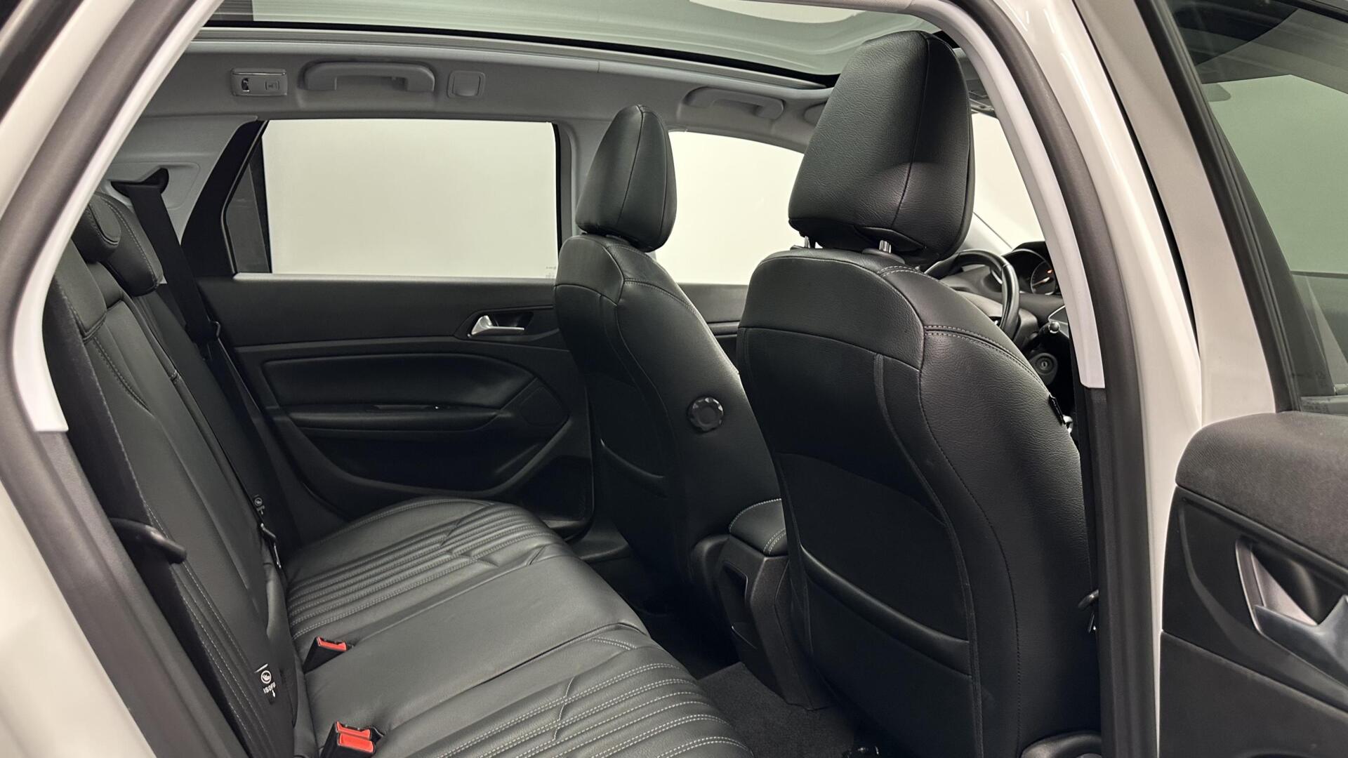 Foto van Peugeot 308 SW
