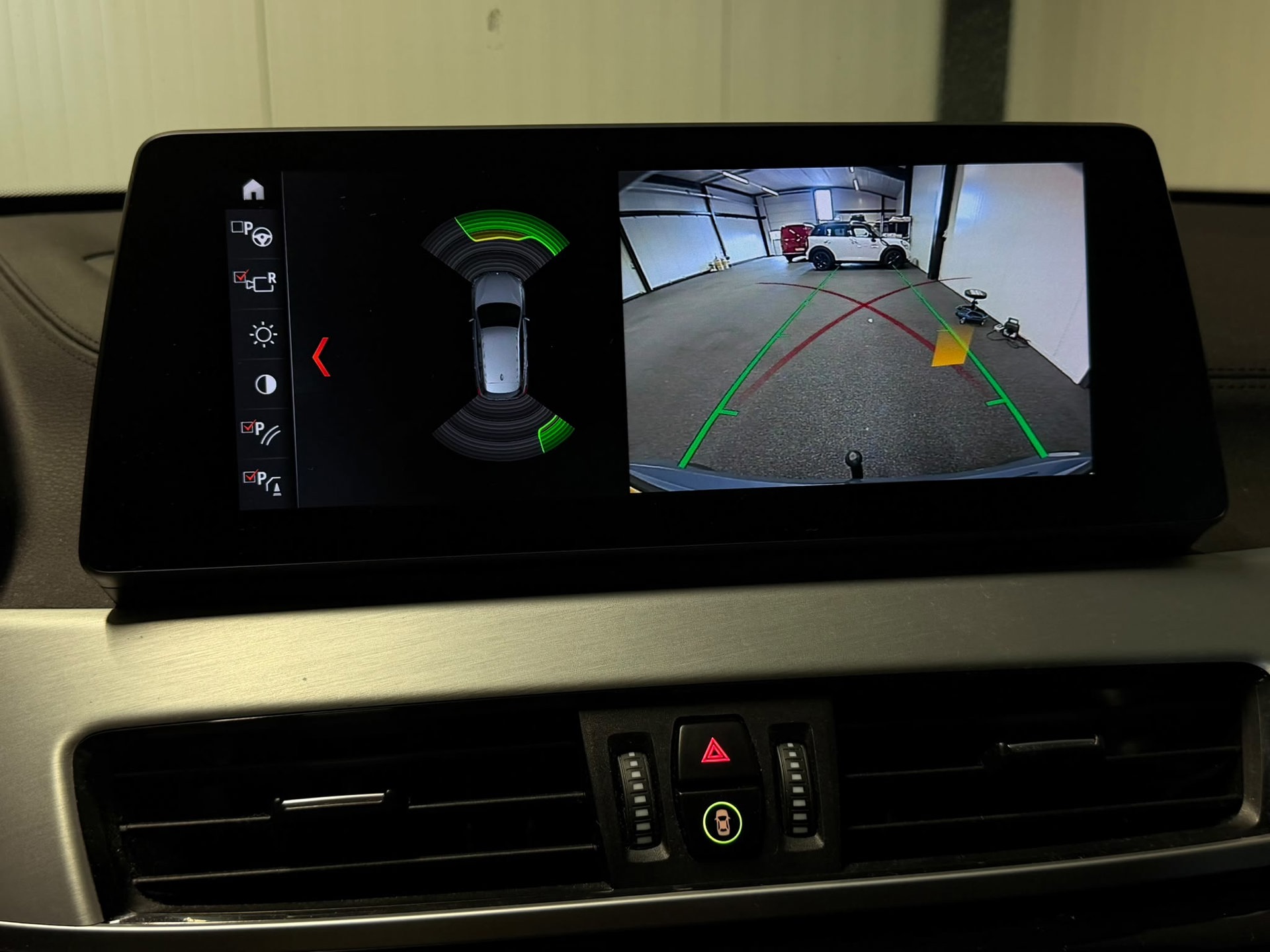 Foto van BMW X1 Sdrive18i