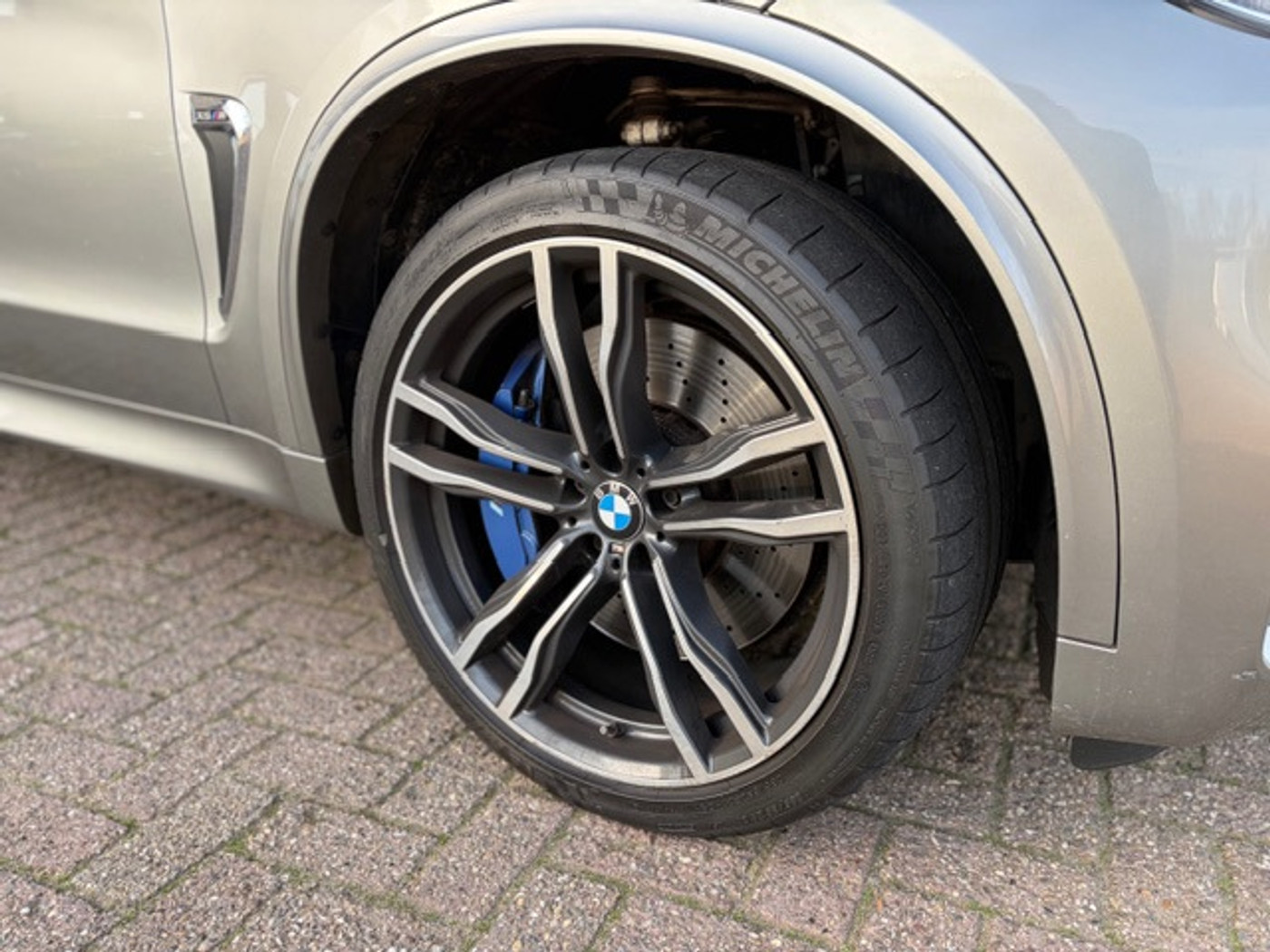 Foto van BMW X5 M