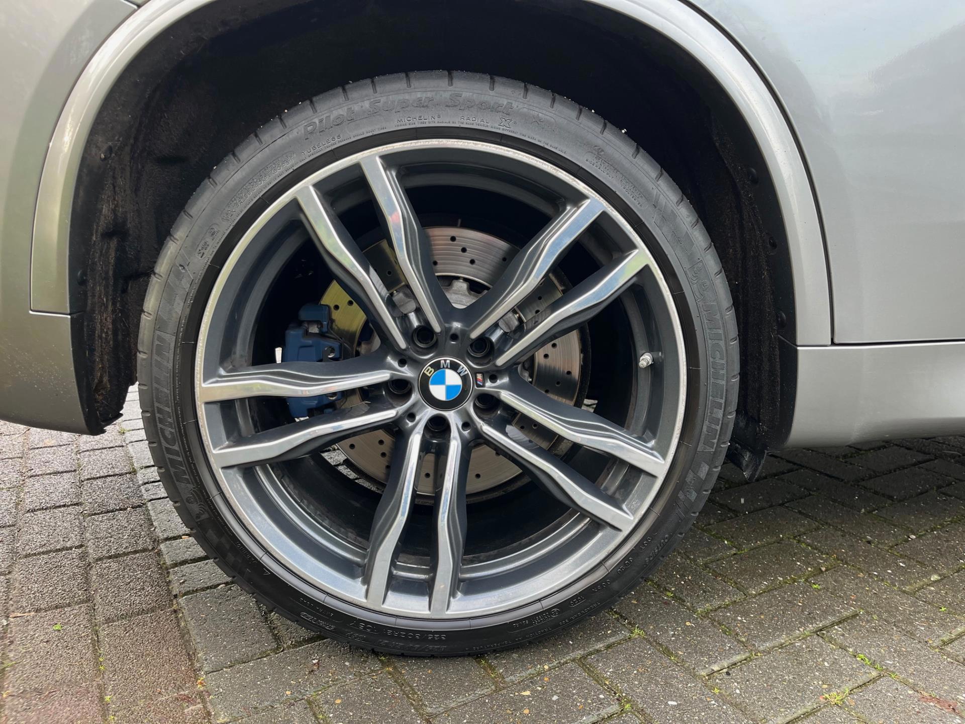 Foto van BMW X5 M