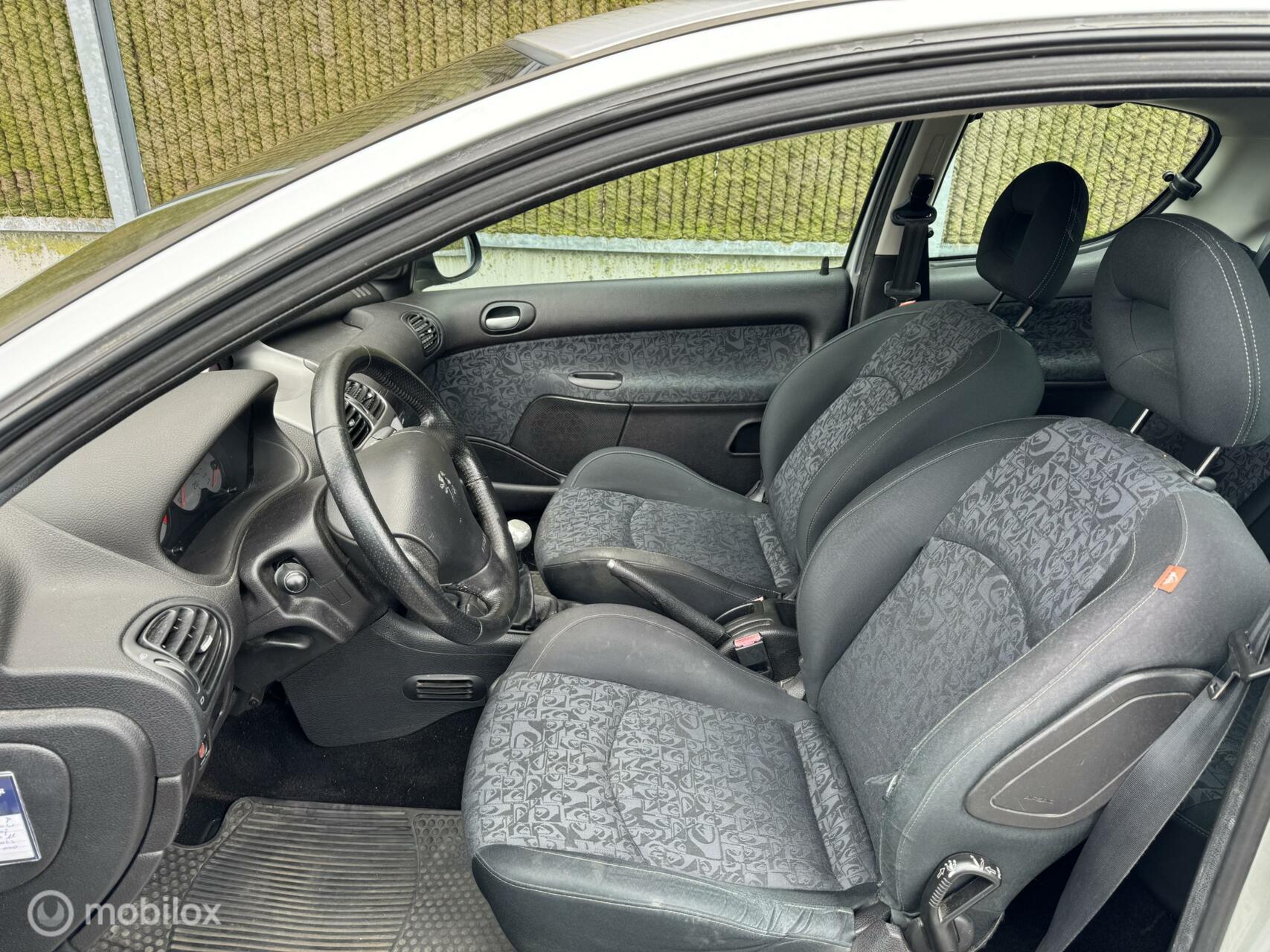 Foto van Peugeot 206